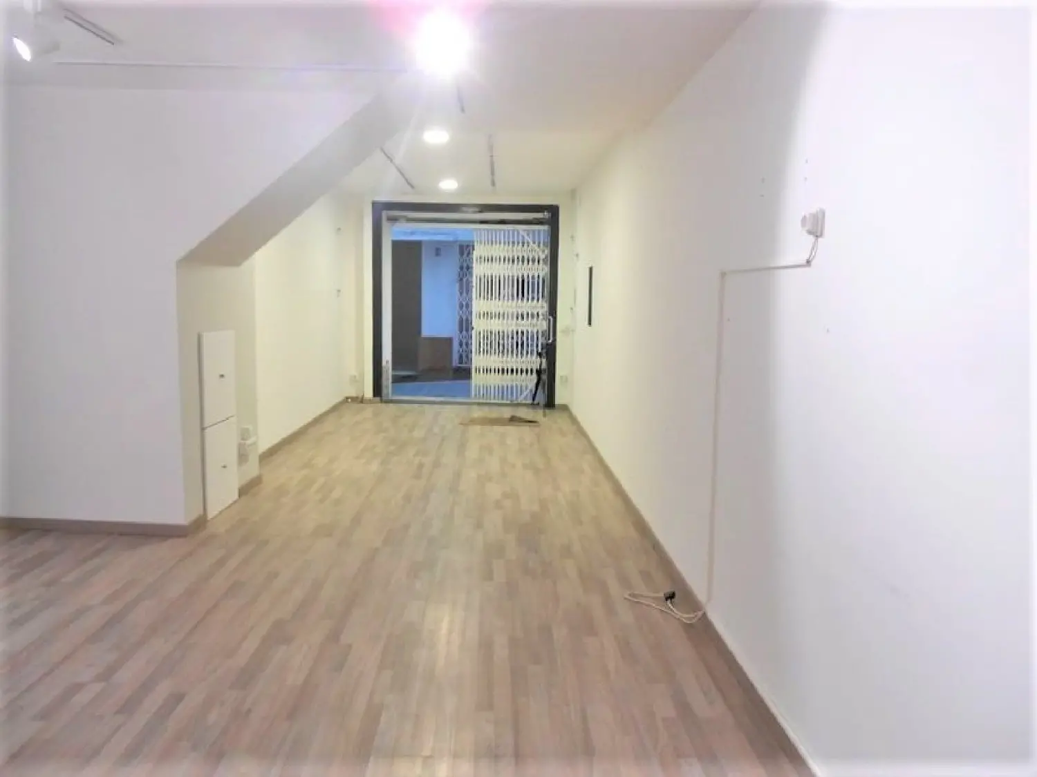 till salu lokal El Passeig Maritim Garraf 2