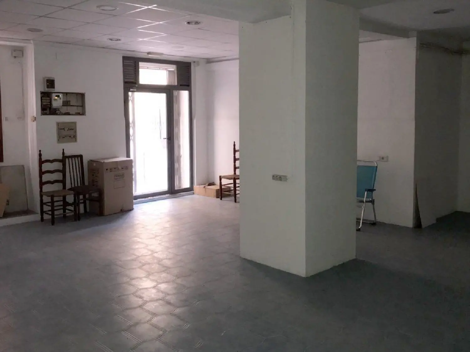  till salu lokal Anahuir Costera (La) 4