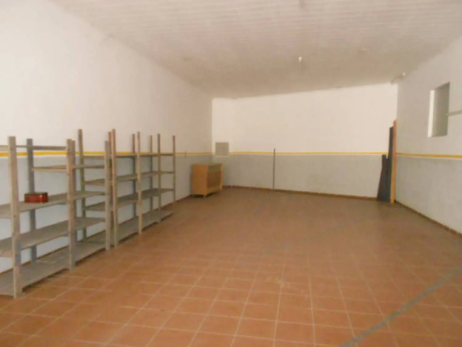 till salu lokal El Fusteret Bages 3