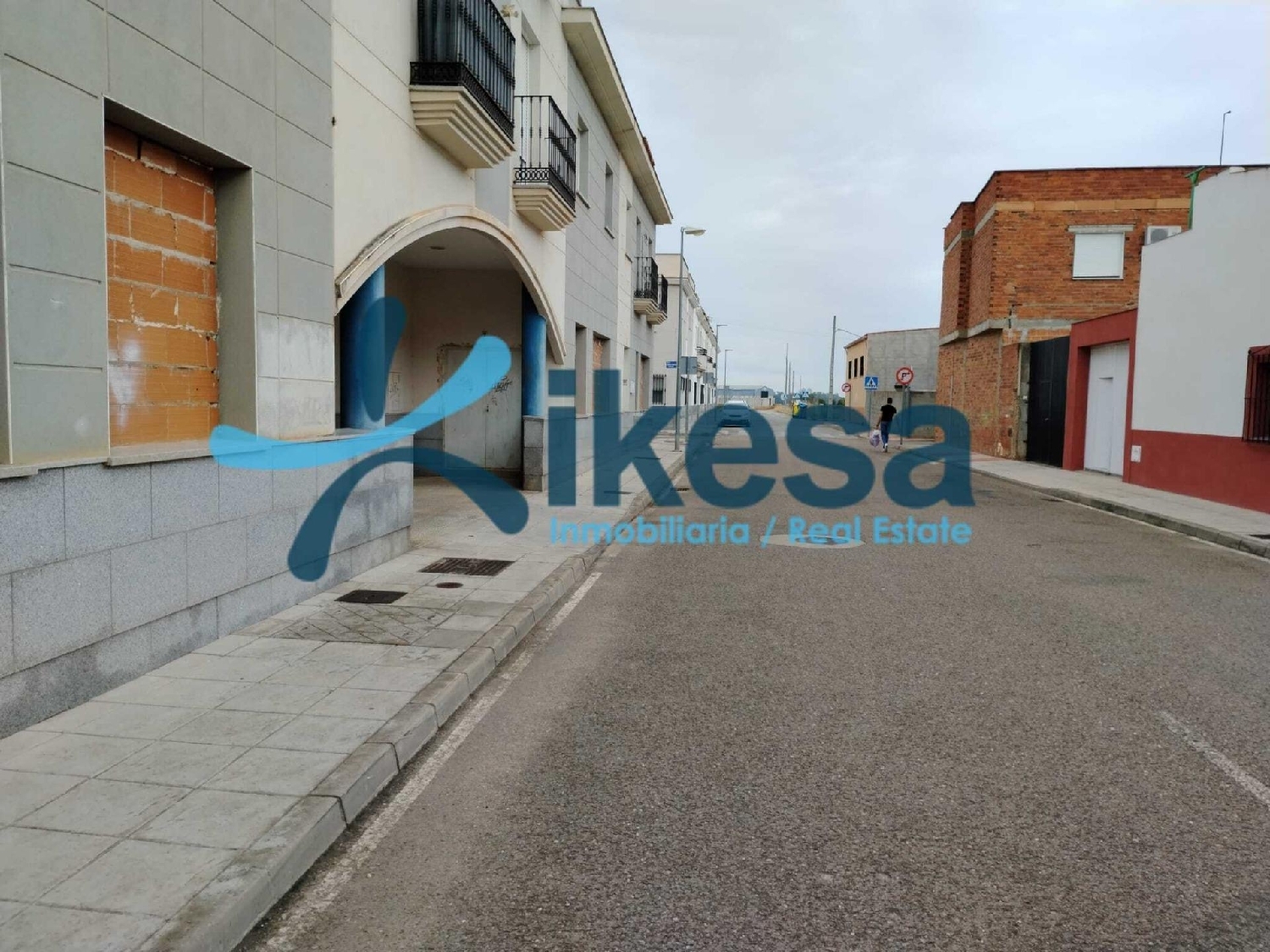 till salu lokal Talavera La Real Badajoz 3