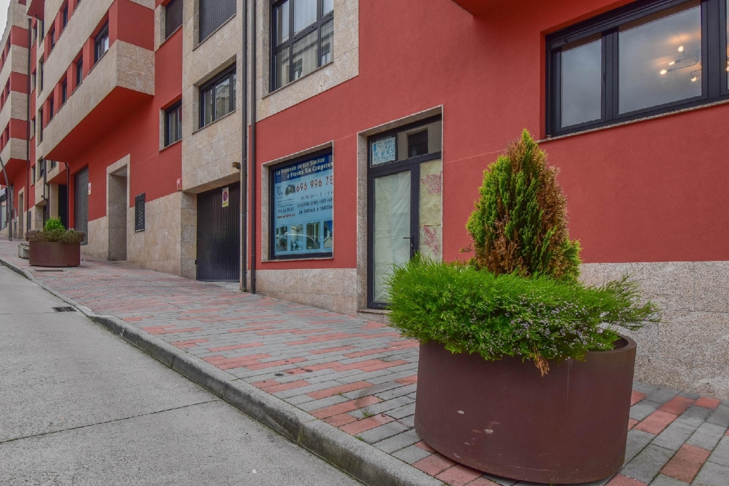 till salu lokal Teixoeiras Coruña 3