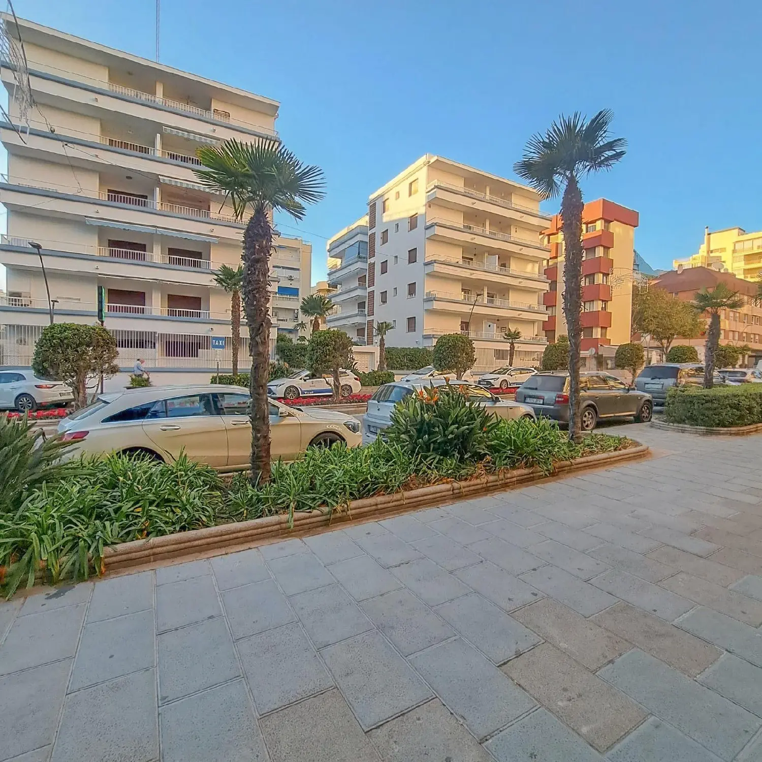  till salu lokal The Golden Mile Costa Del Sol Occidental 1