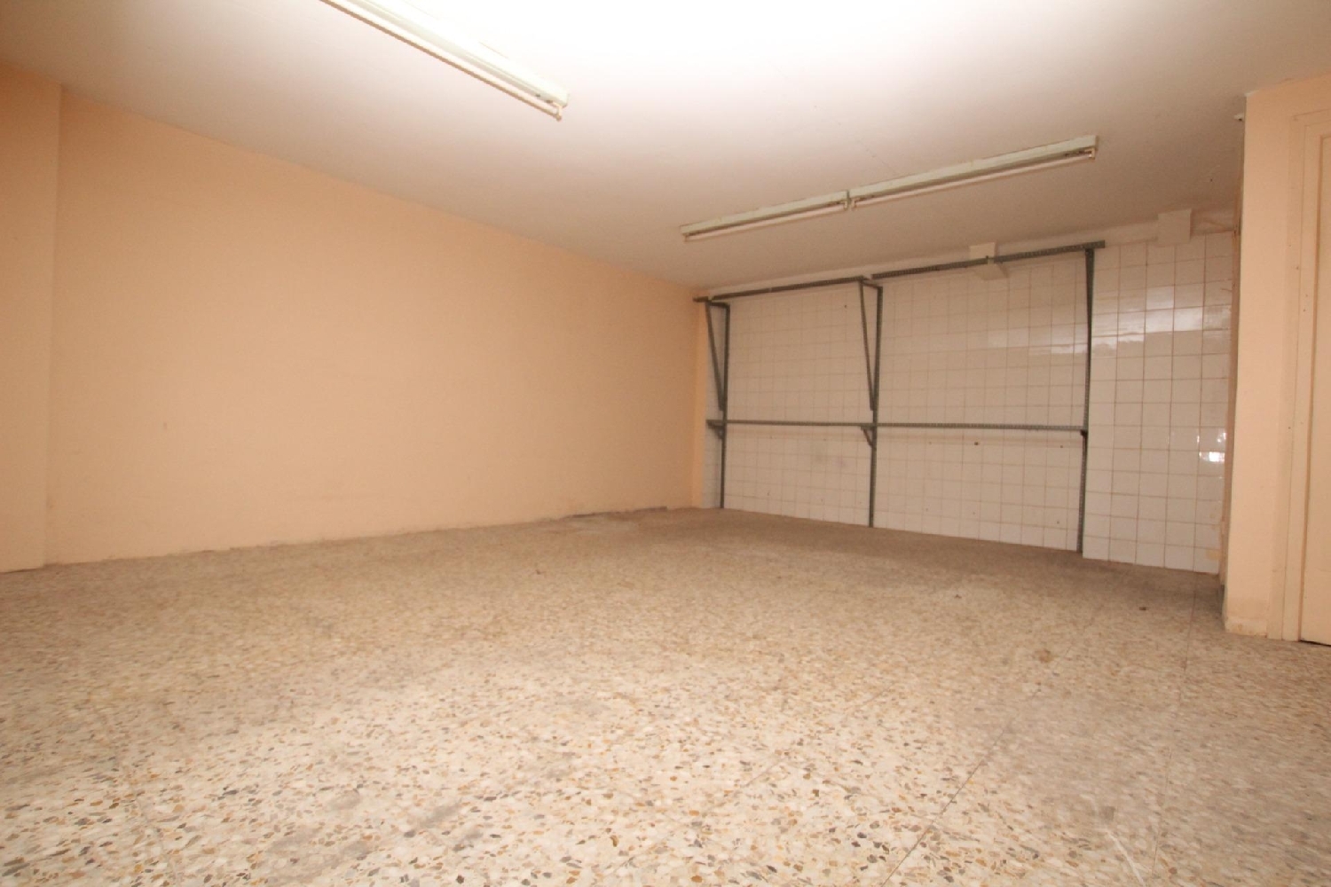  till salu lokal Torrero D.C. Zaragoza 6
