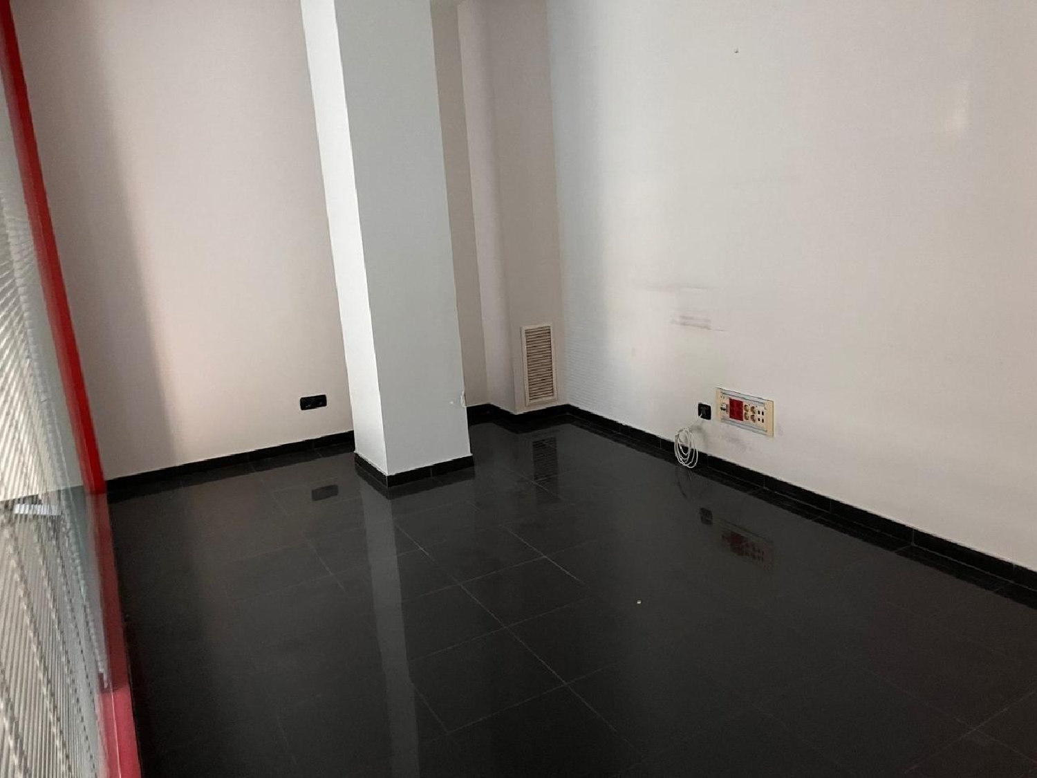  till salu lokal La Ermita Marina Baixa 7