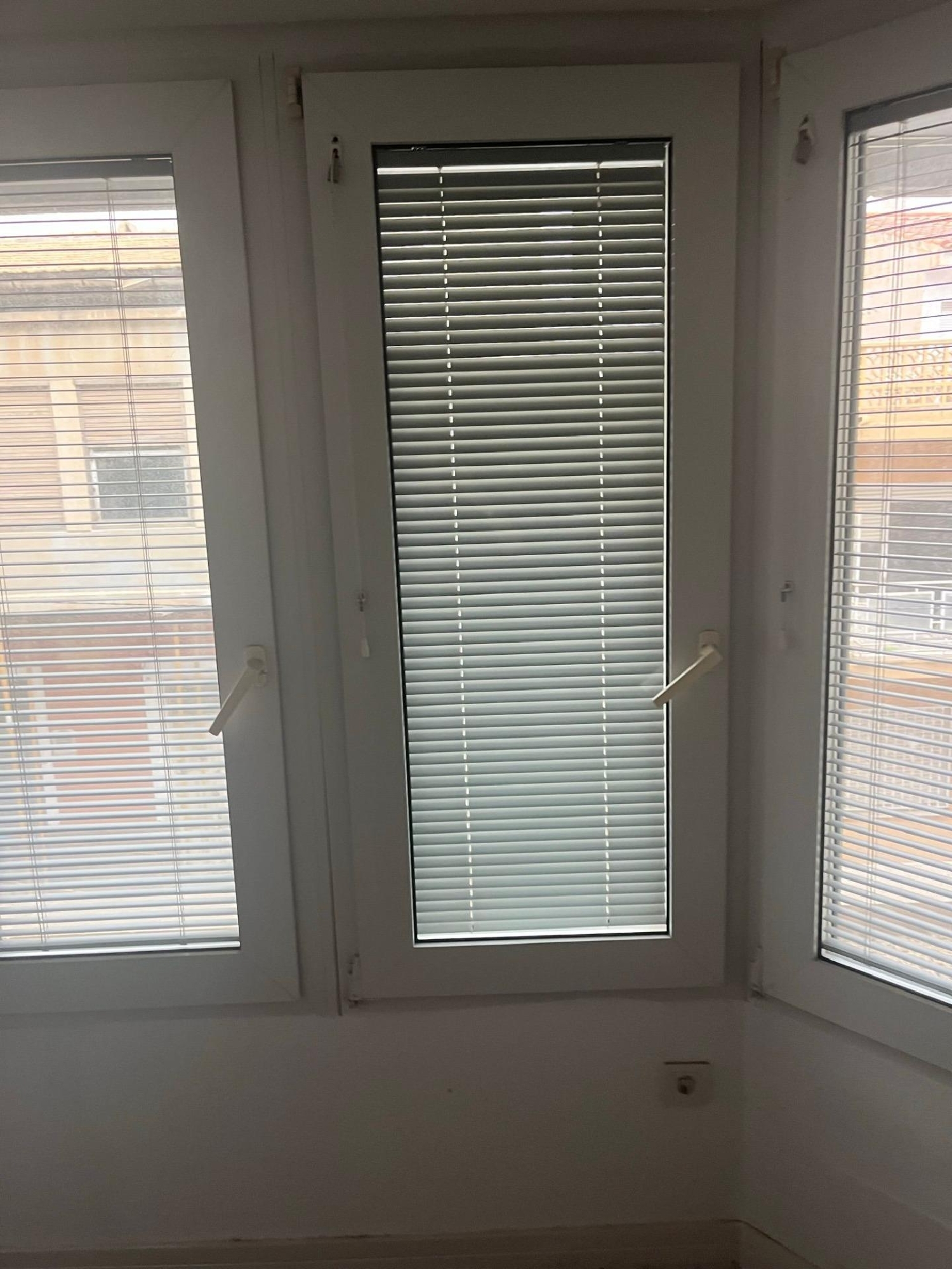 till salu lokal Torrevieja Baix Segura 3