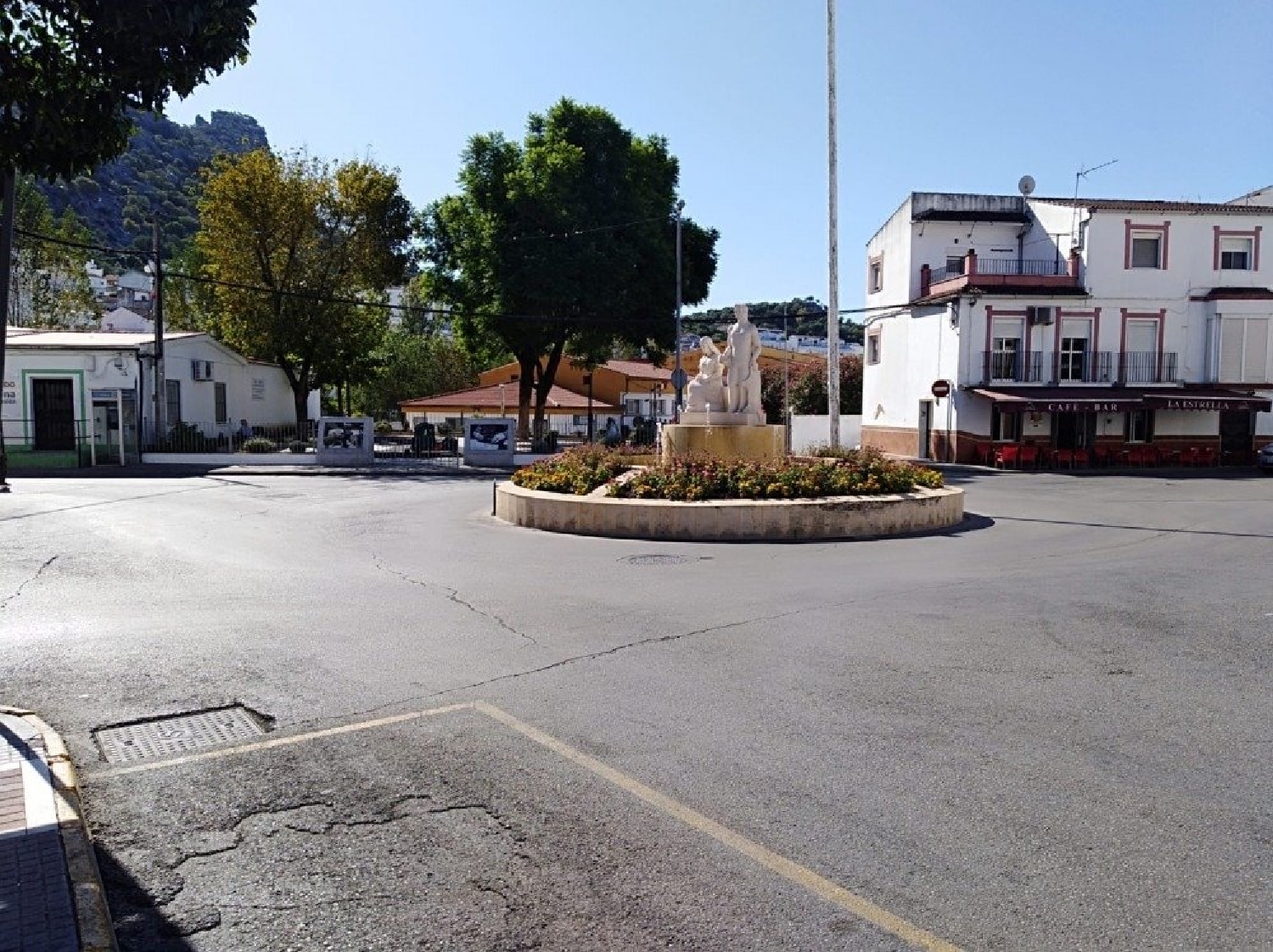  till salu lokal Ubrique Sierra De Cádiz 1
