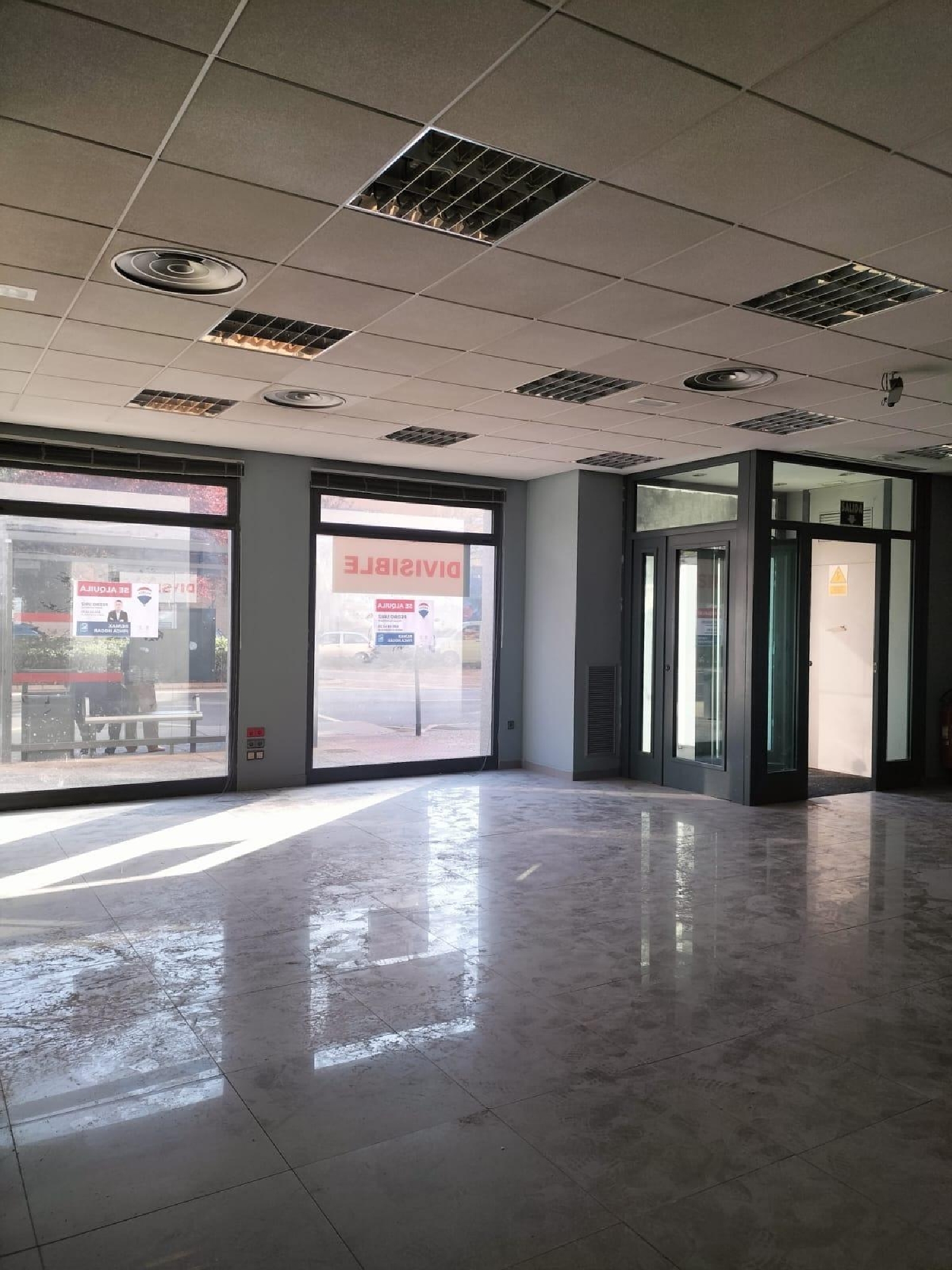  till salu lokal Universidad D.C. Zaragoza 5