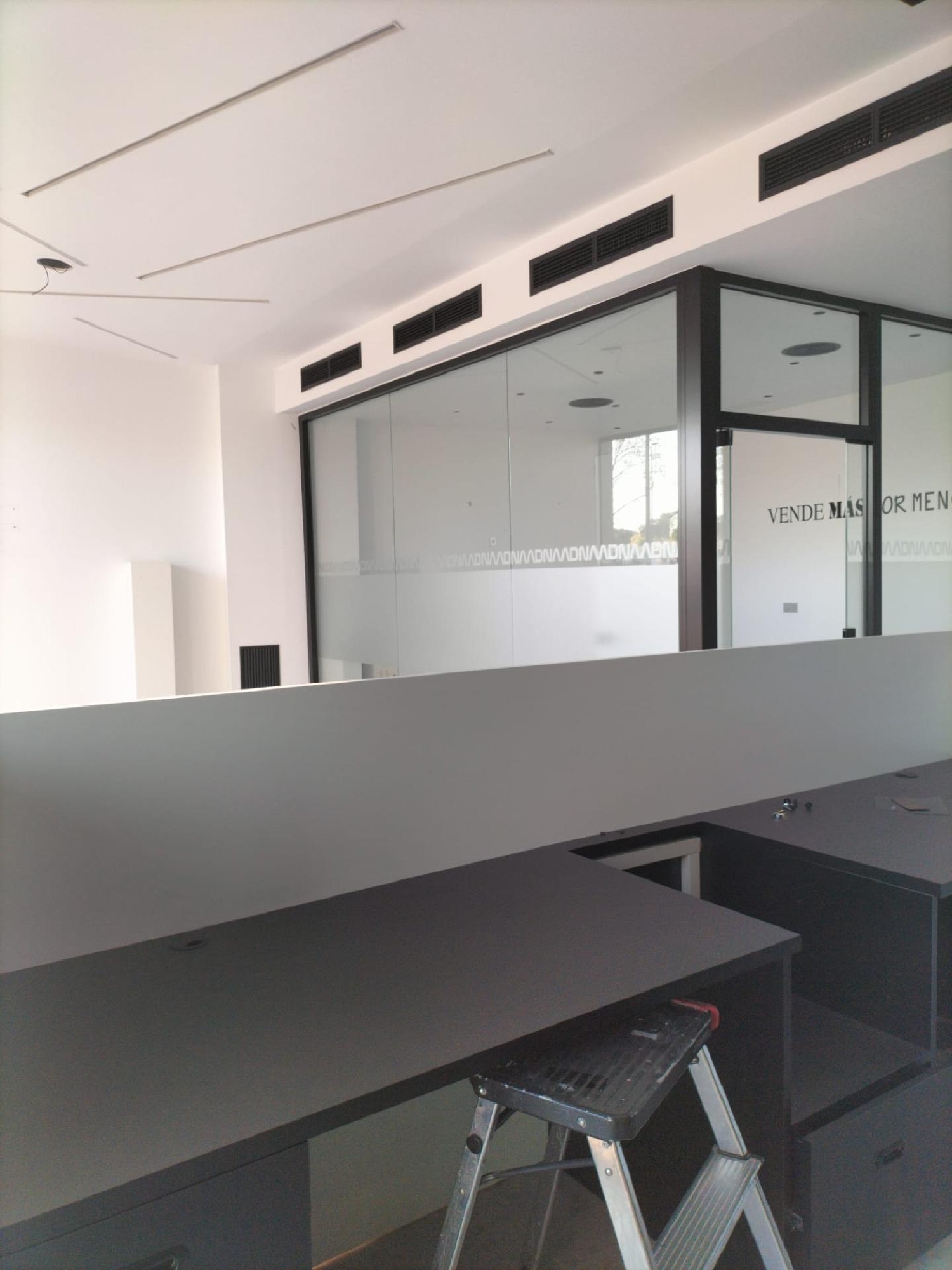  till salu lokal Universidad D.C. Zaragoza 5