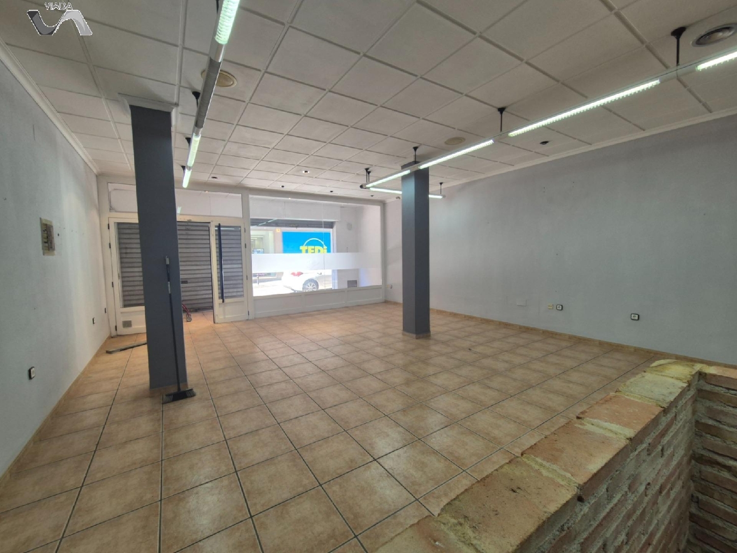 till salu lokal Urb. Ciudad Jardín Campo De Calatrava 3
