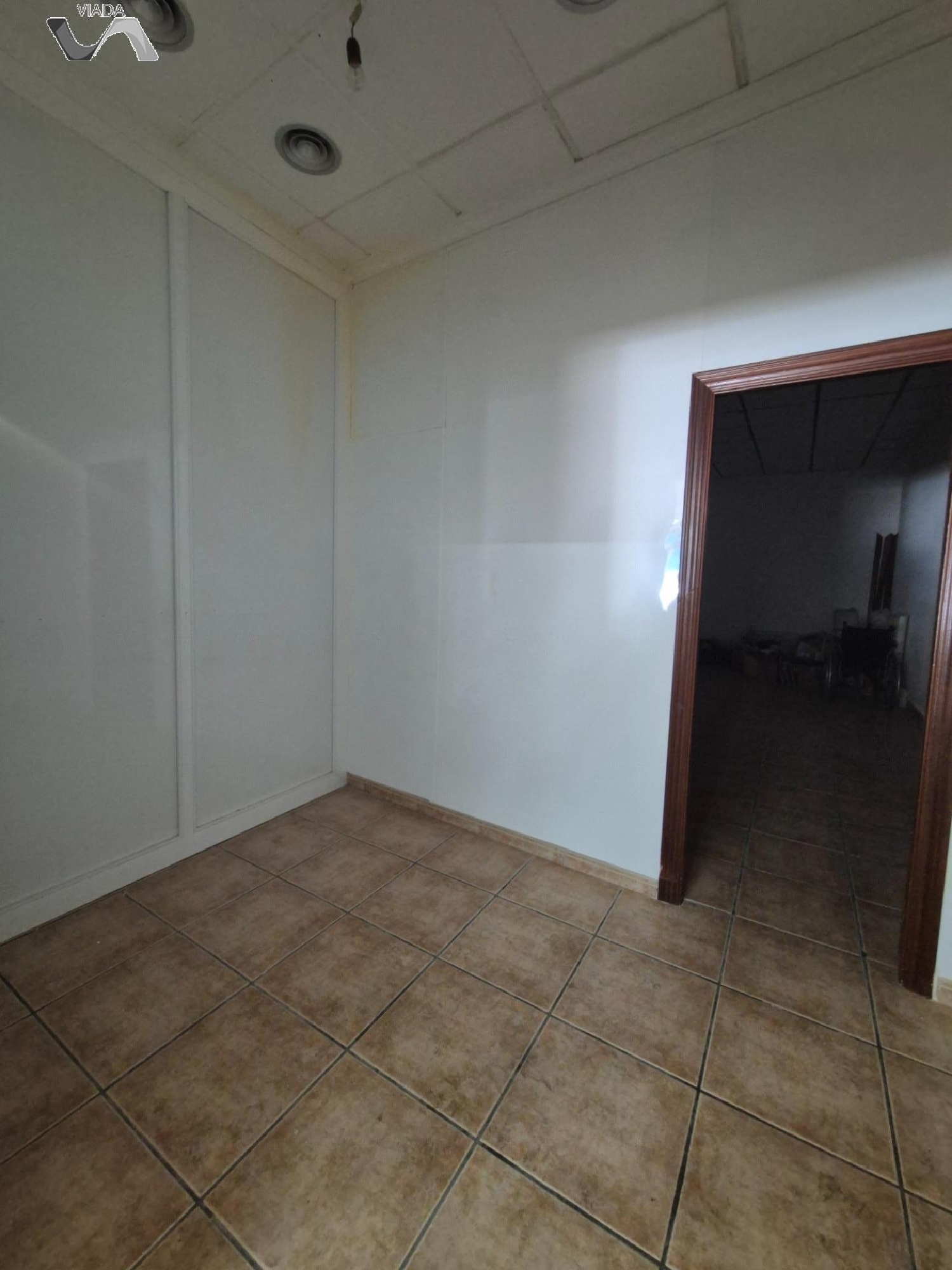  till salu lokal Urb. Ciudad Jardín Campo De Calatrava 5
