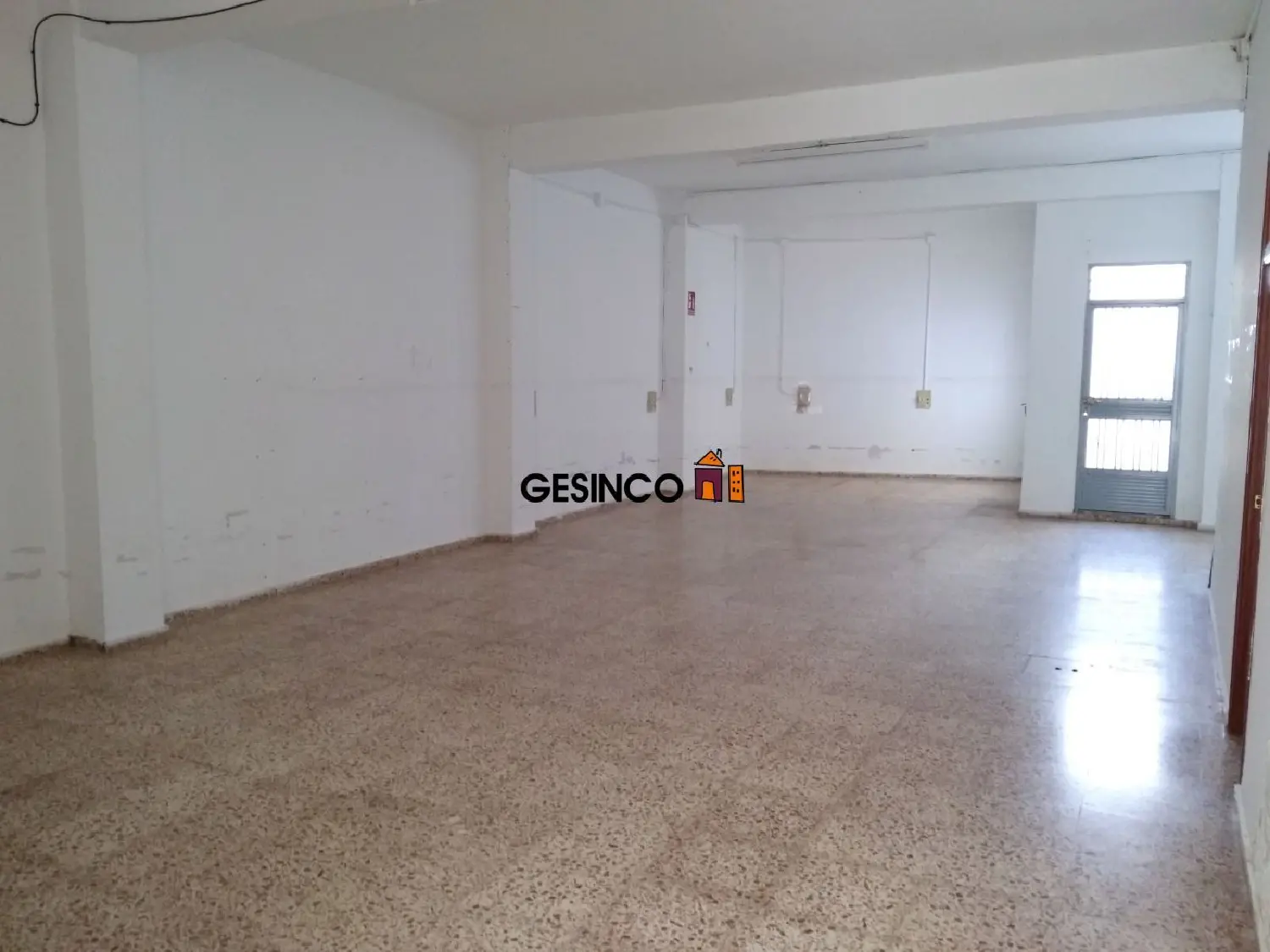  till salu lokal Urbanització D'hèlios Vall D'albaida 2
