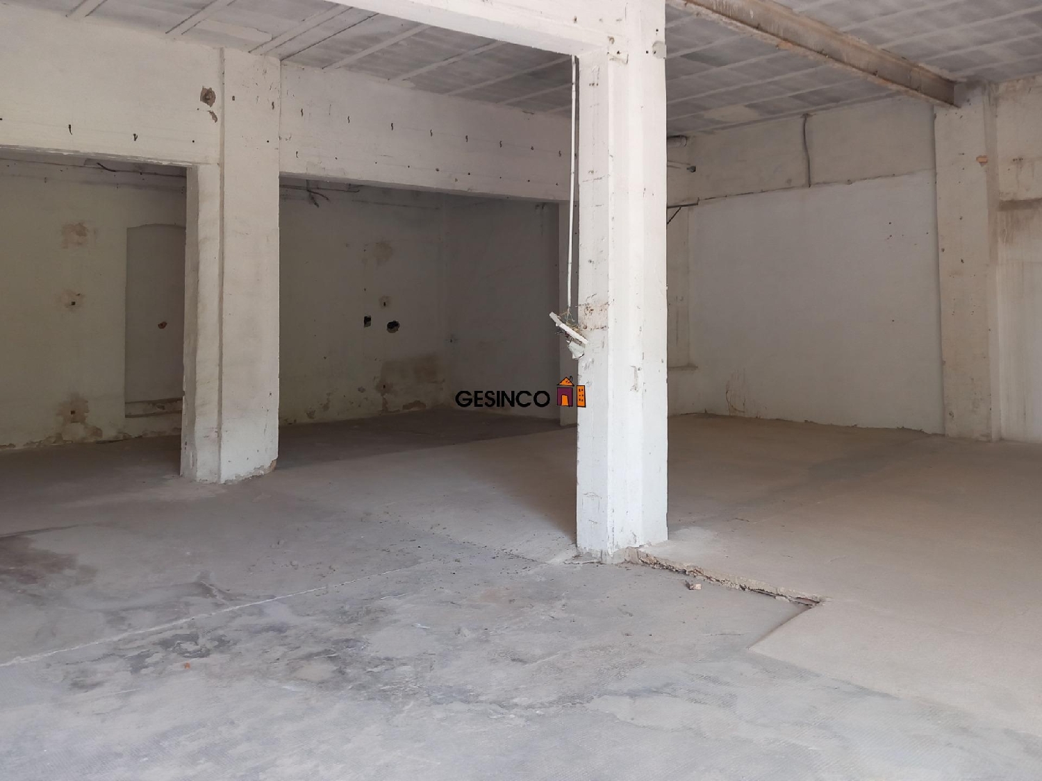  till salu lokal Urbanització D'hèlios Vall D'albaida 8