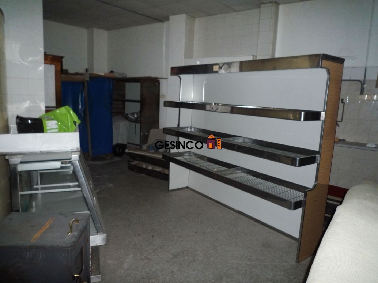 till salu lokal Urbanització D'hèlios Vall D'albaida 5