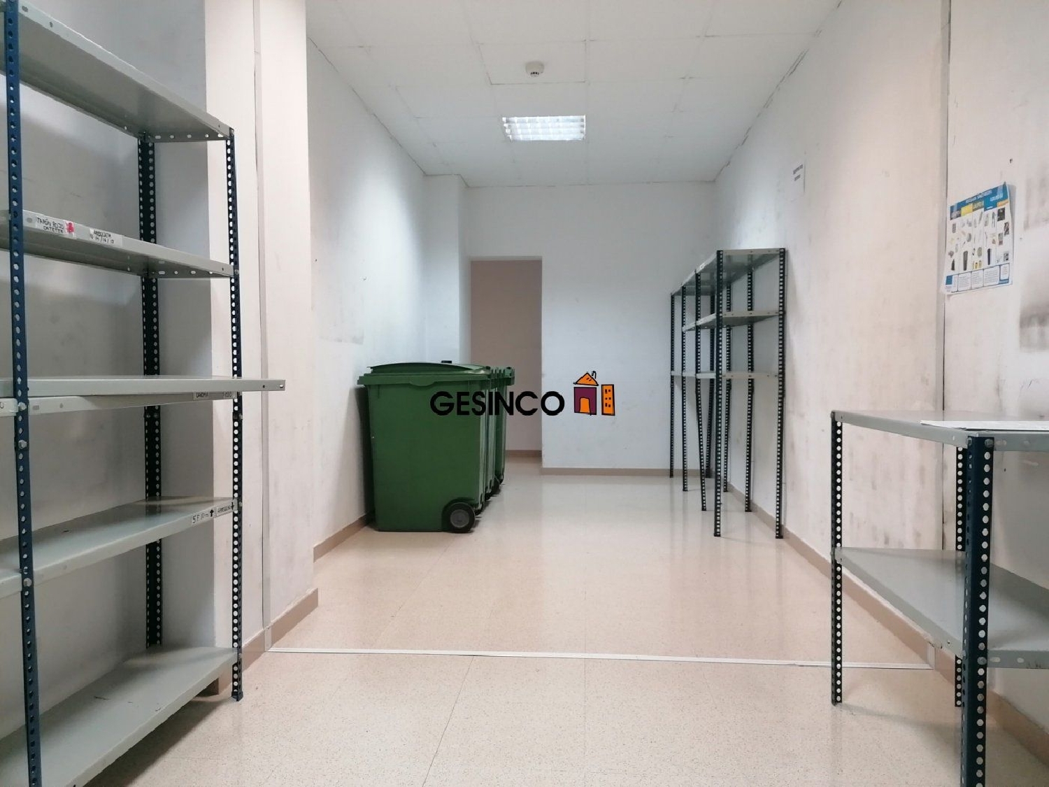  till salu lokal Urbanització D'hèlios Vall D'albaida 8