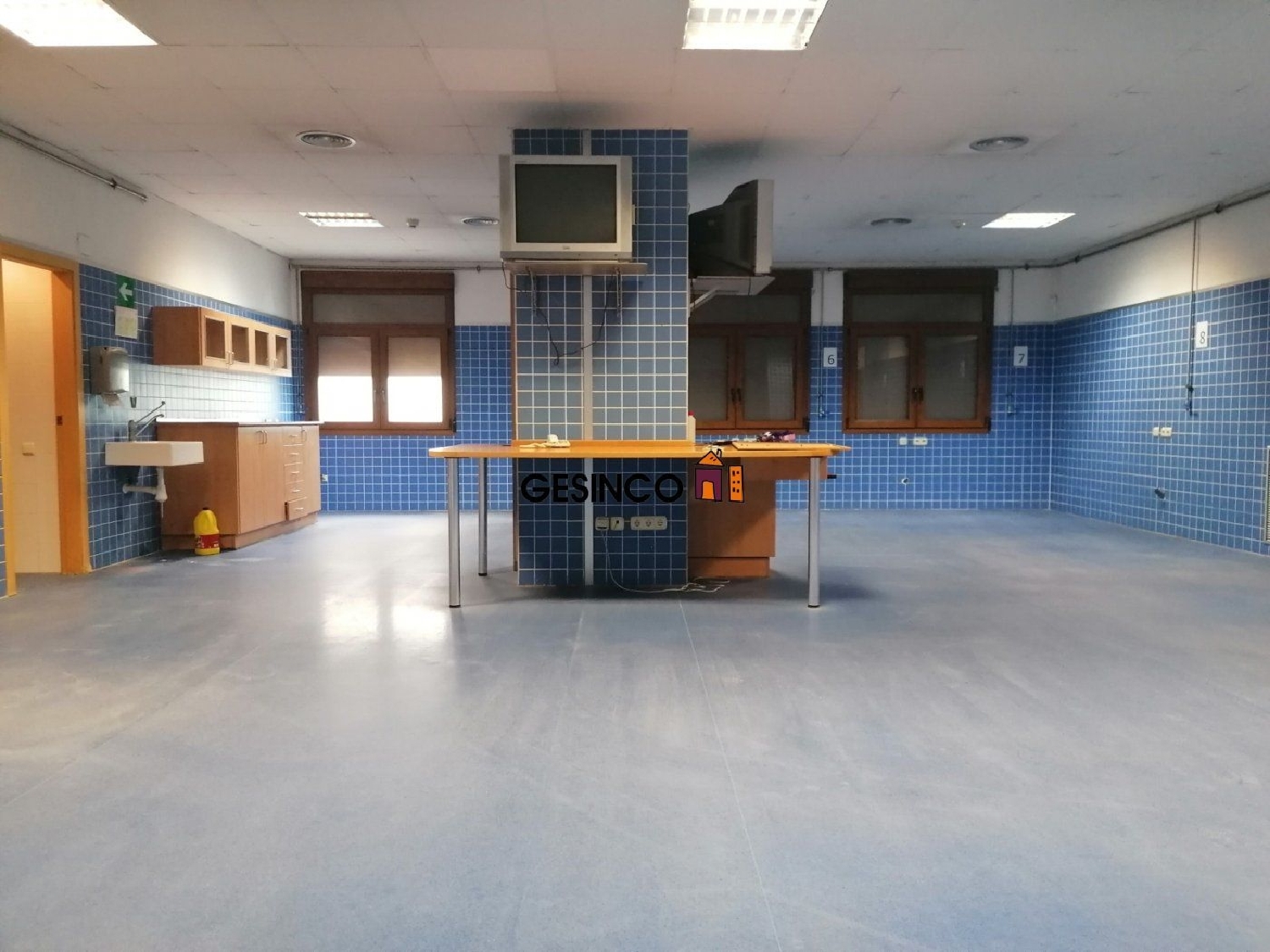  till salu lokal Urbanització D'hèlios Vall D'albaida 4