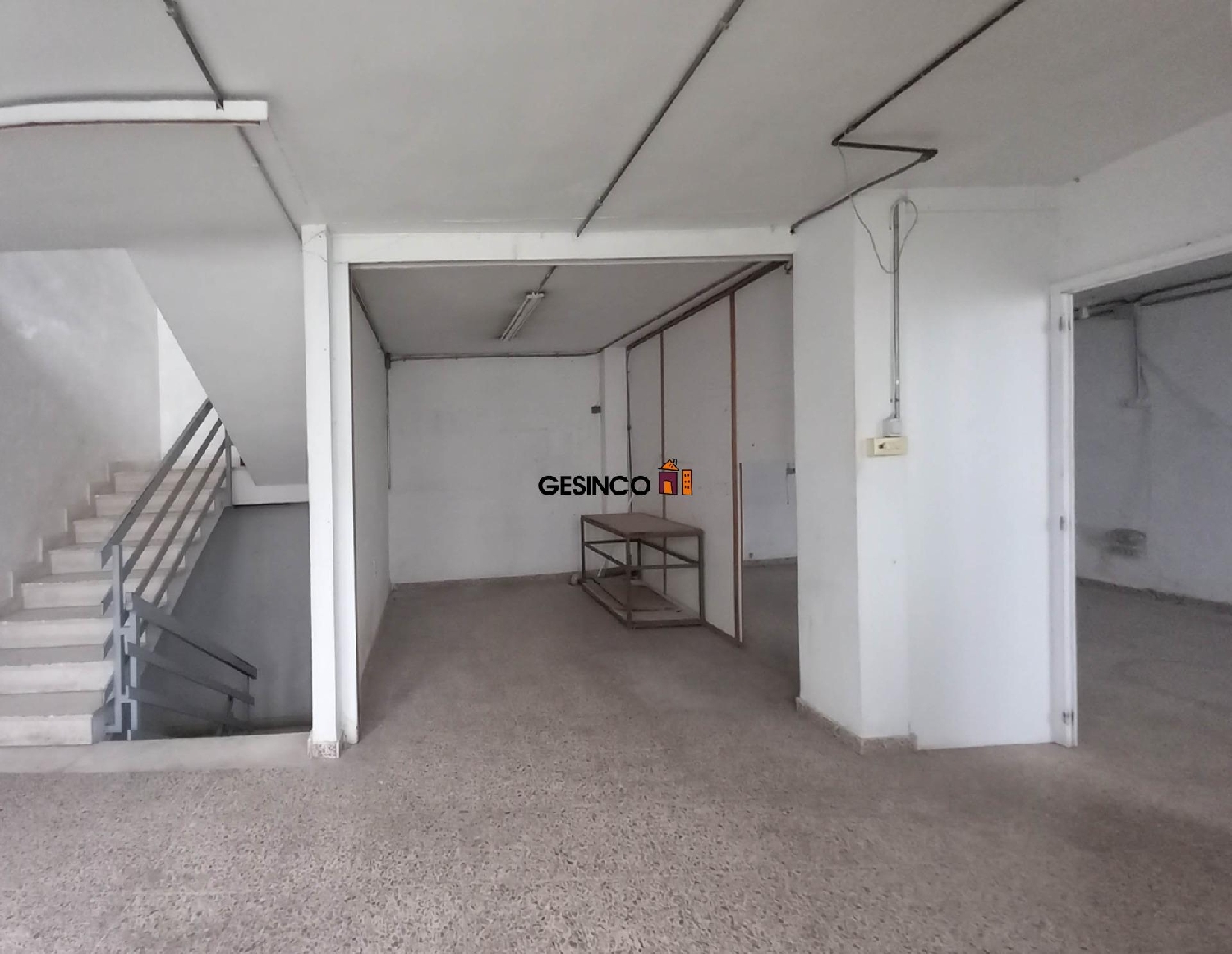  till salu lokal Urbanització D'hèlios Vall D'albaida 8