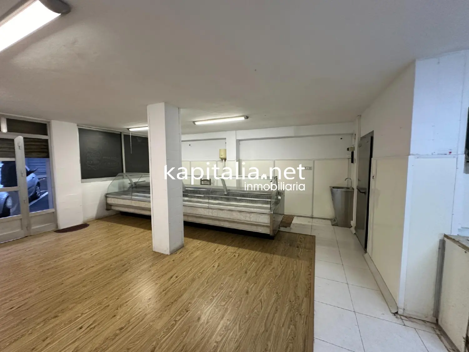  till salu lokal Urbanització D'hèlios Vall D'albaida 4
