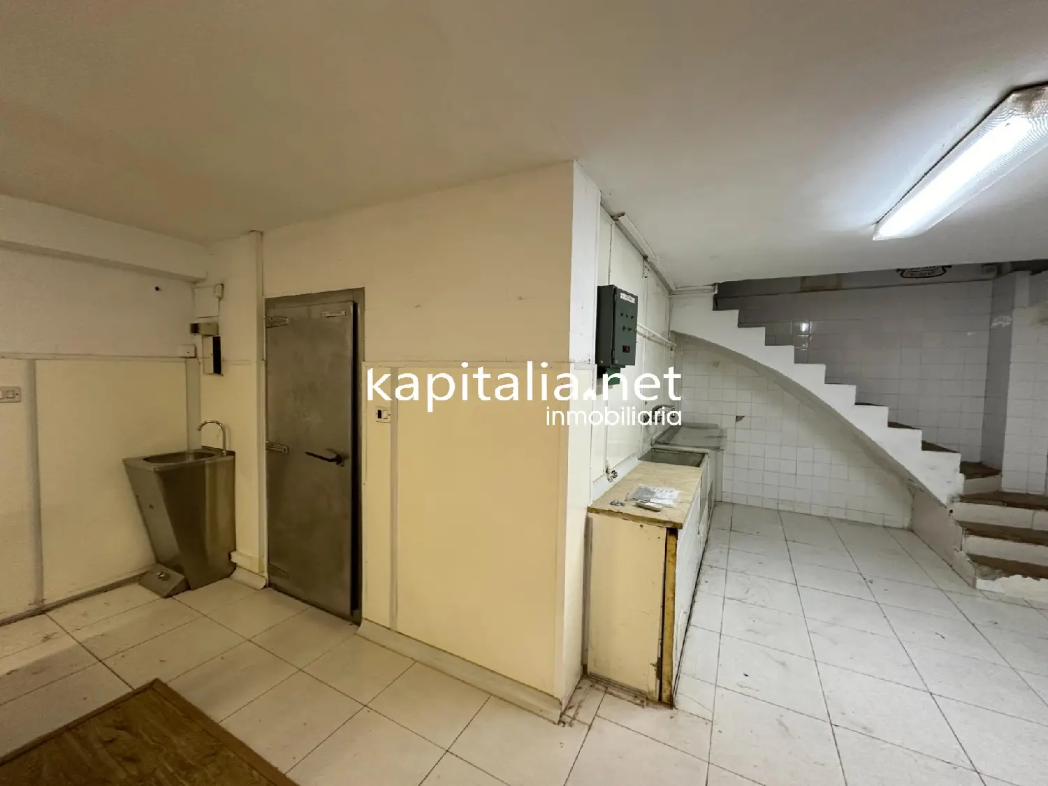  till salu lokal Urbanització D'hèlios Vall D'albaida 5