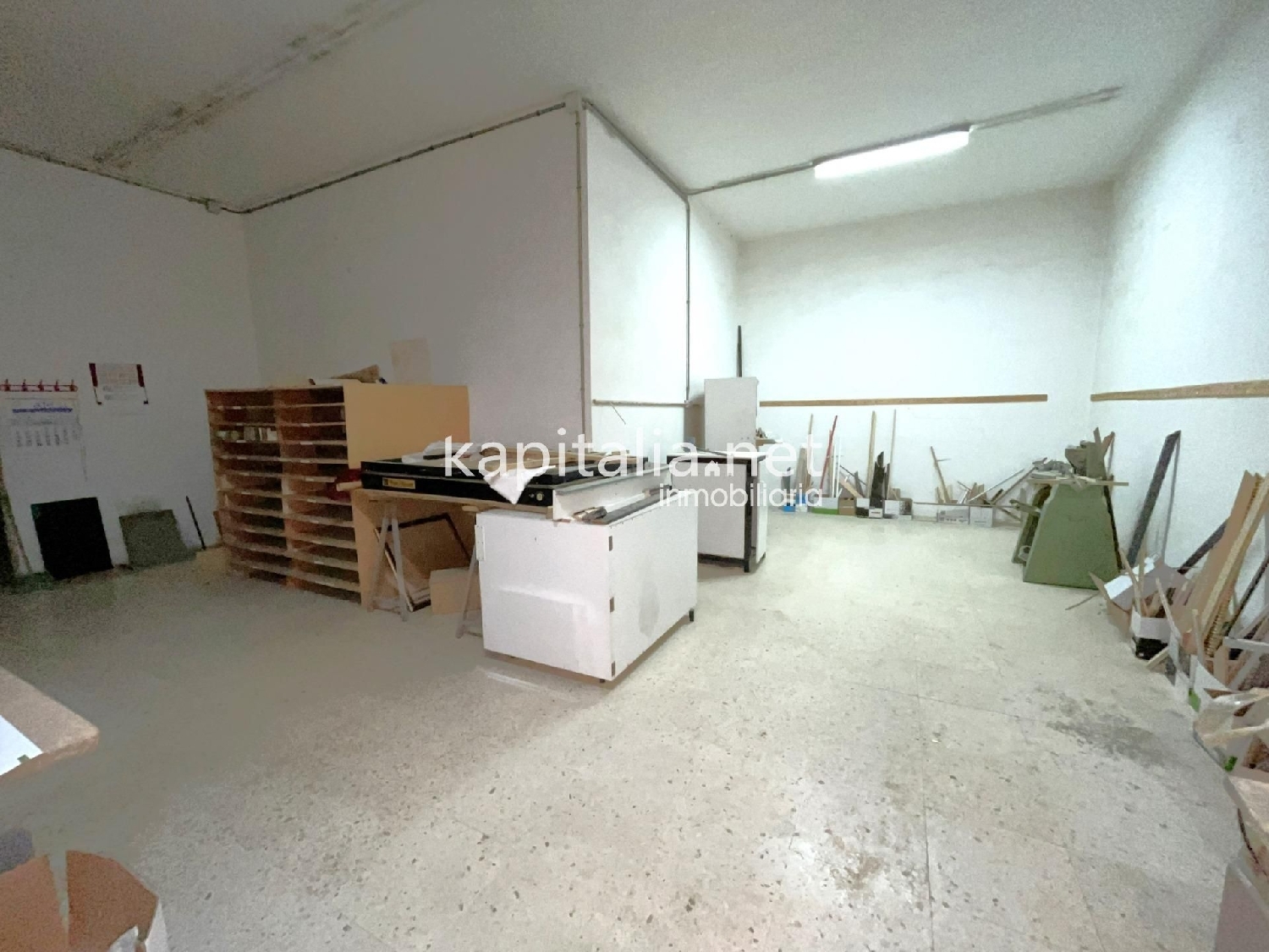  till salu lokal Urbanització D'hèlios Vall D'albaida 6
