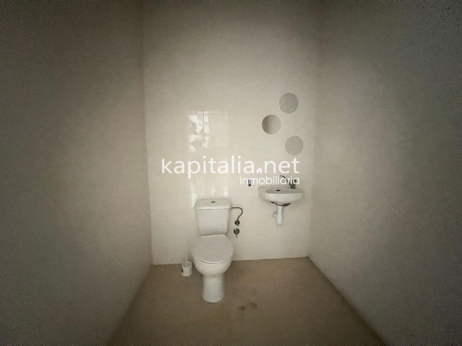  till salu lokal Urbanització D'hèlios Vall D'albaida 6
