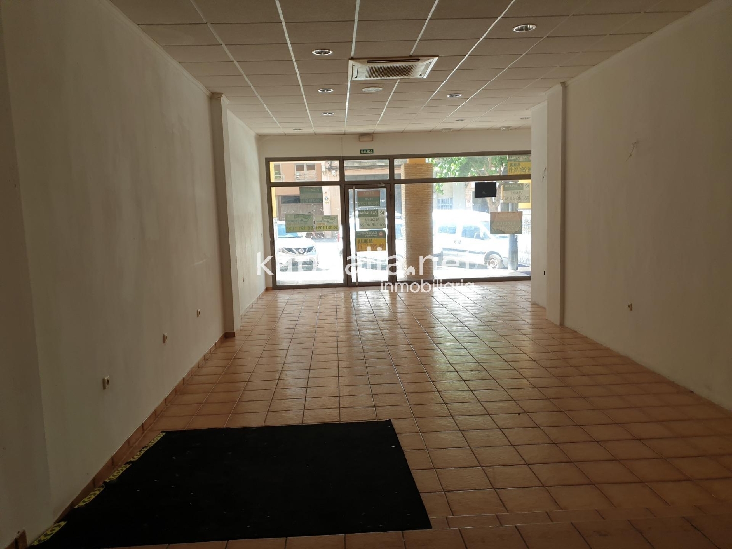  till salu lokal Urbanitzacio El Pilar Vall D'albaida 4