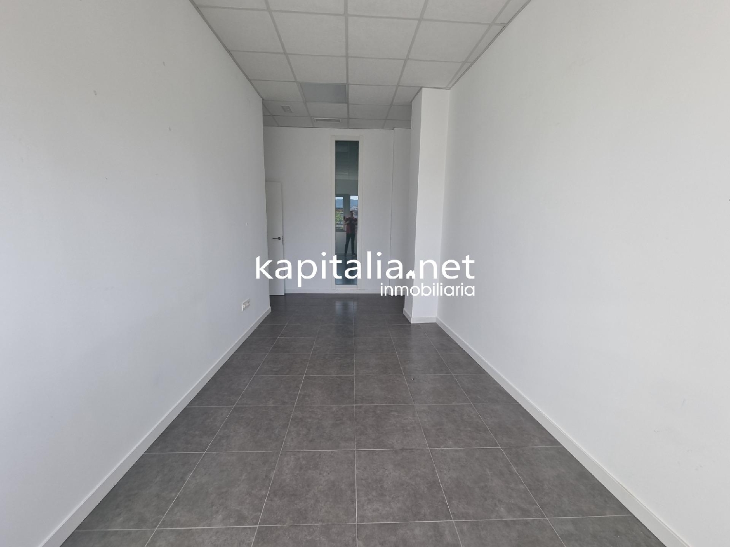  till salu lokal Urbanització D'hèlios Vall D'albaida 7