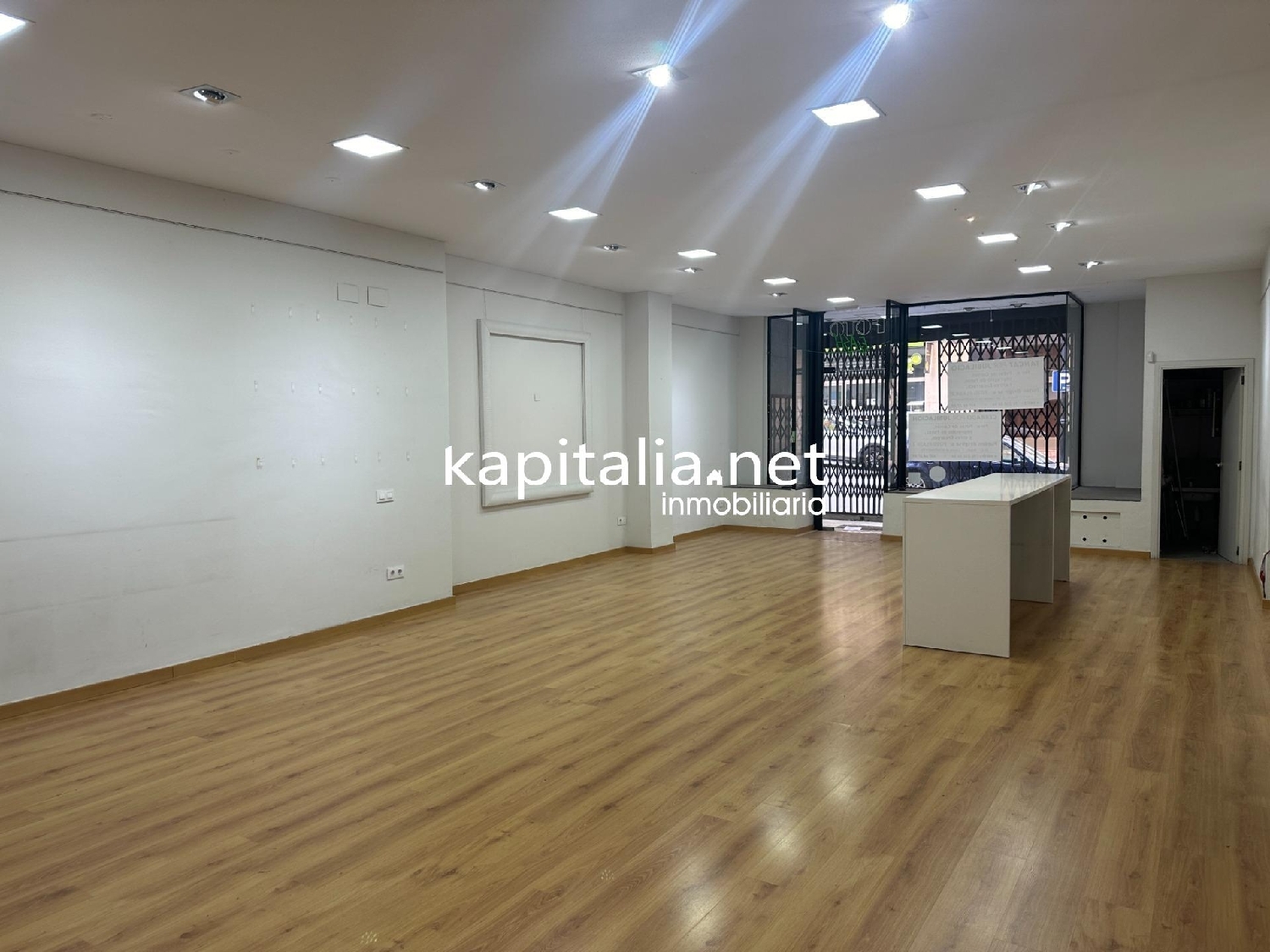 à vendre local commercial Urbanitzacio El Pilar Vall D'albaida 3