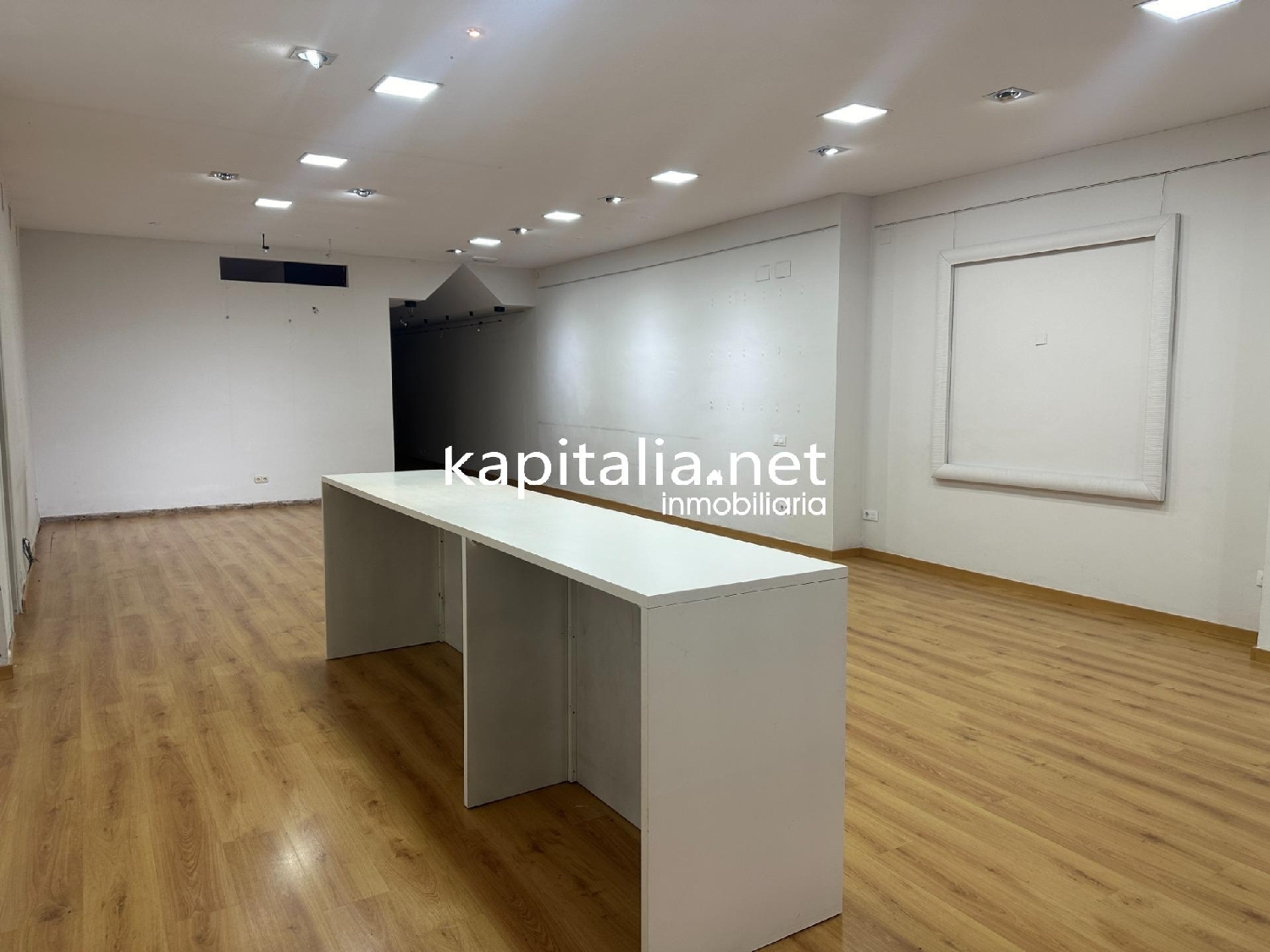 à vendre local commercial Urbanitzacio El Pilar Vall D'albaida 2