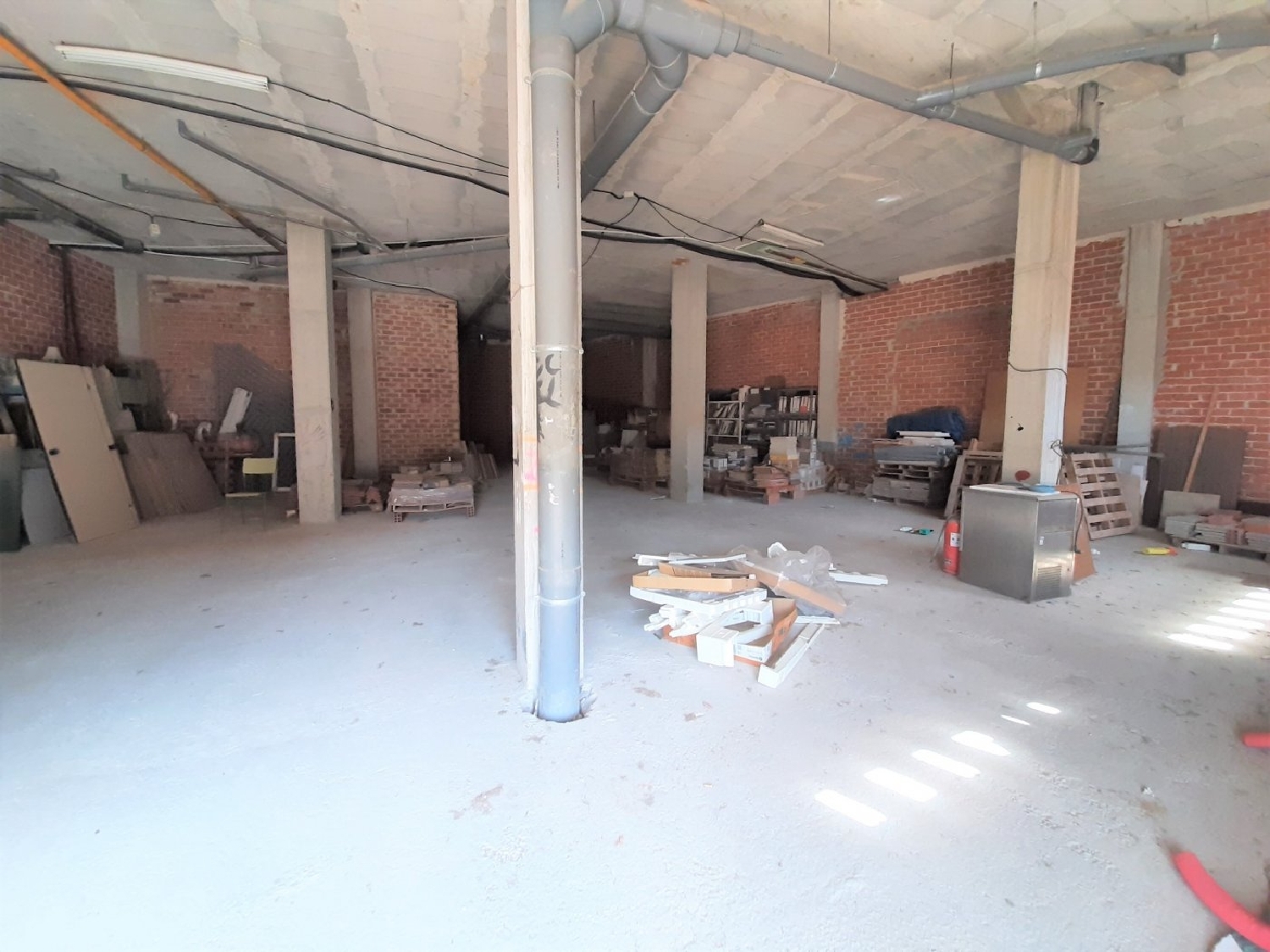 till salu lokal Urbanización Tiro De Pichón Ribera Alta 2