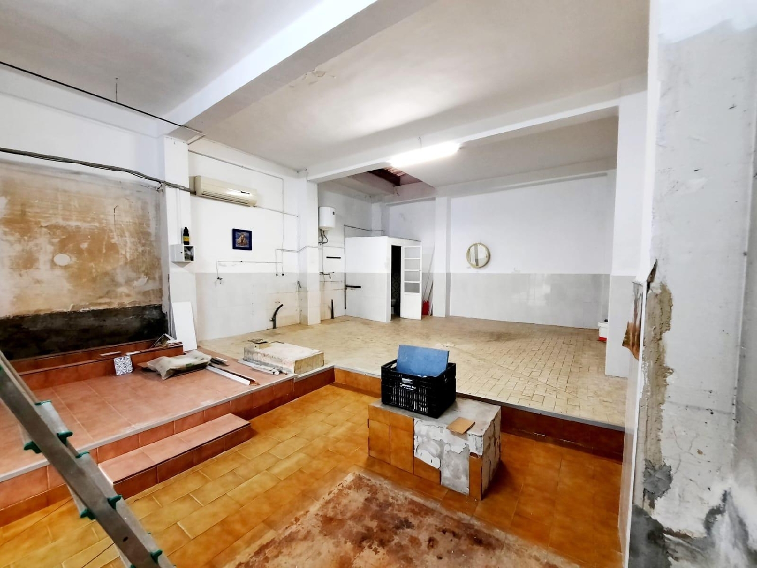  till salu lokal Urbanización Colonia Santa Marina Ribera Alta 4