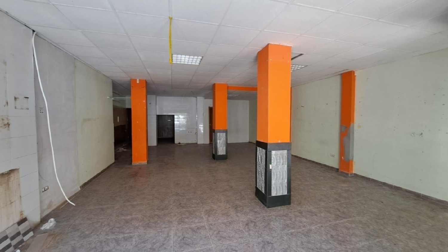  en venta local Urbanización Colonia Santa Marina Ribera Alta 1