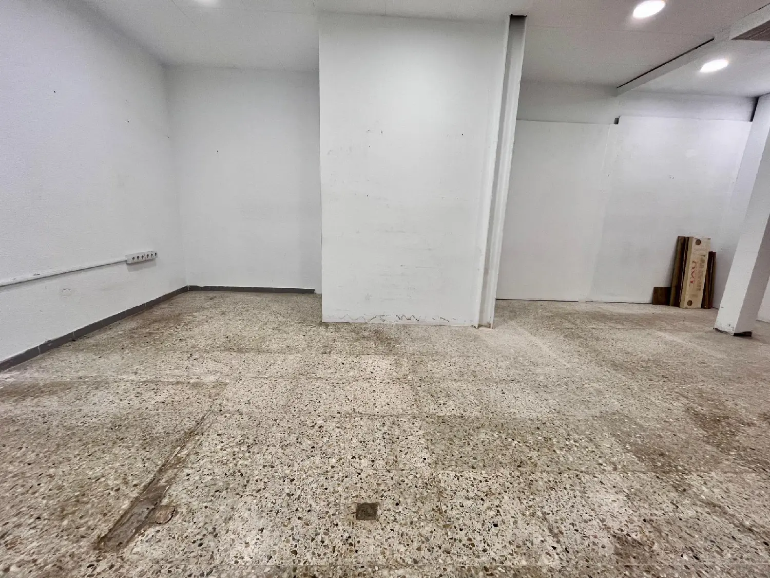  till salu lokal Valldenguli Maresme 7