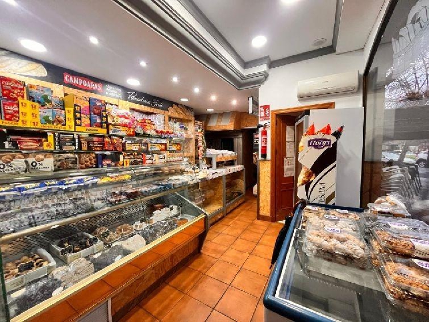  till salu lokal Veredón De Los Pinos Córdoba 1