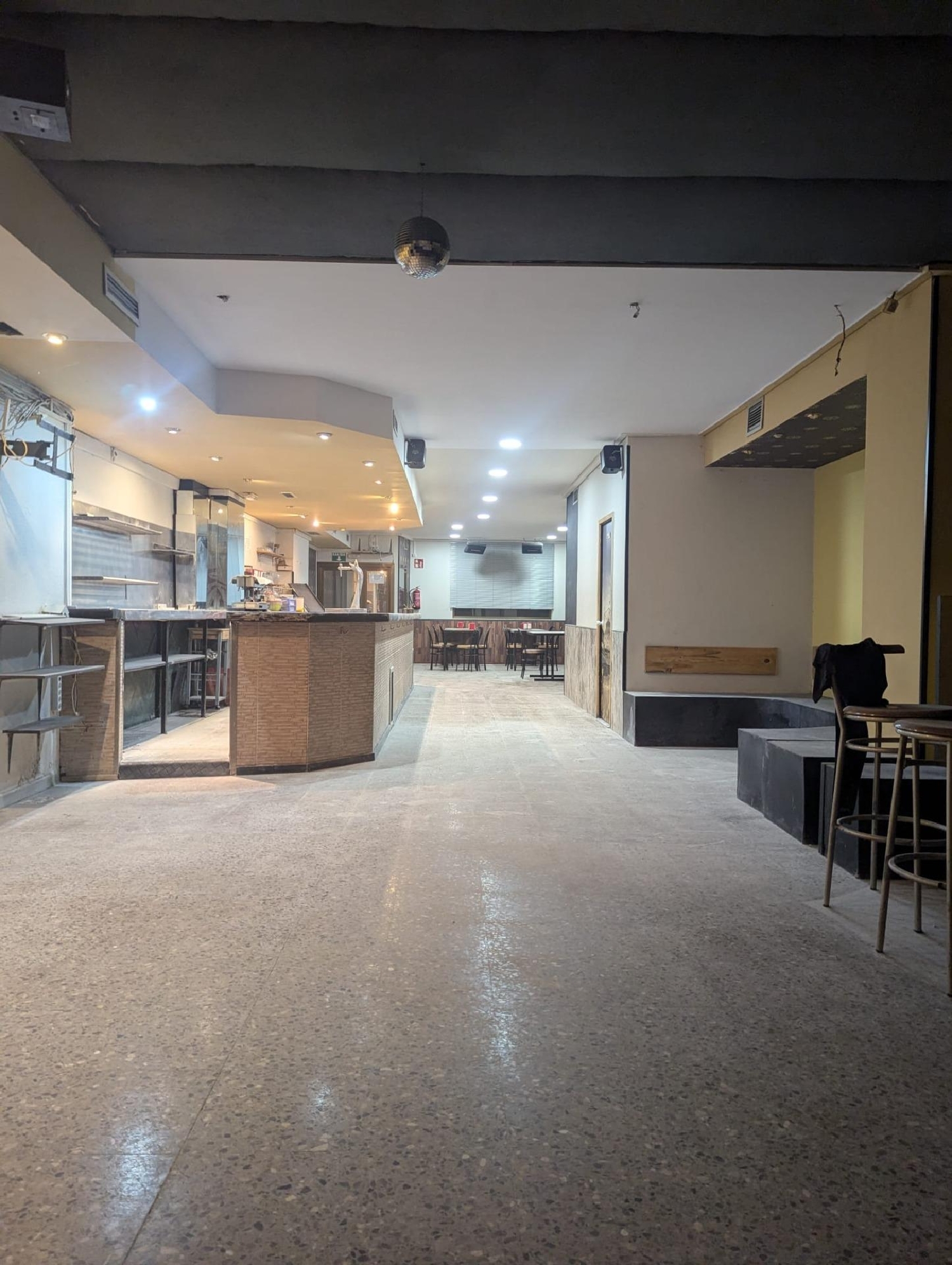  till salu lokal Viladecans Baix Llobregat 1