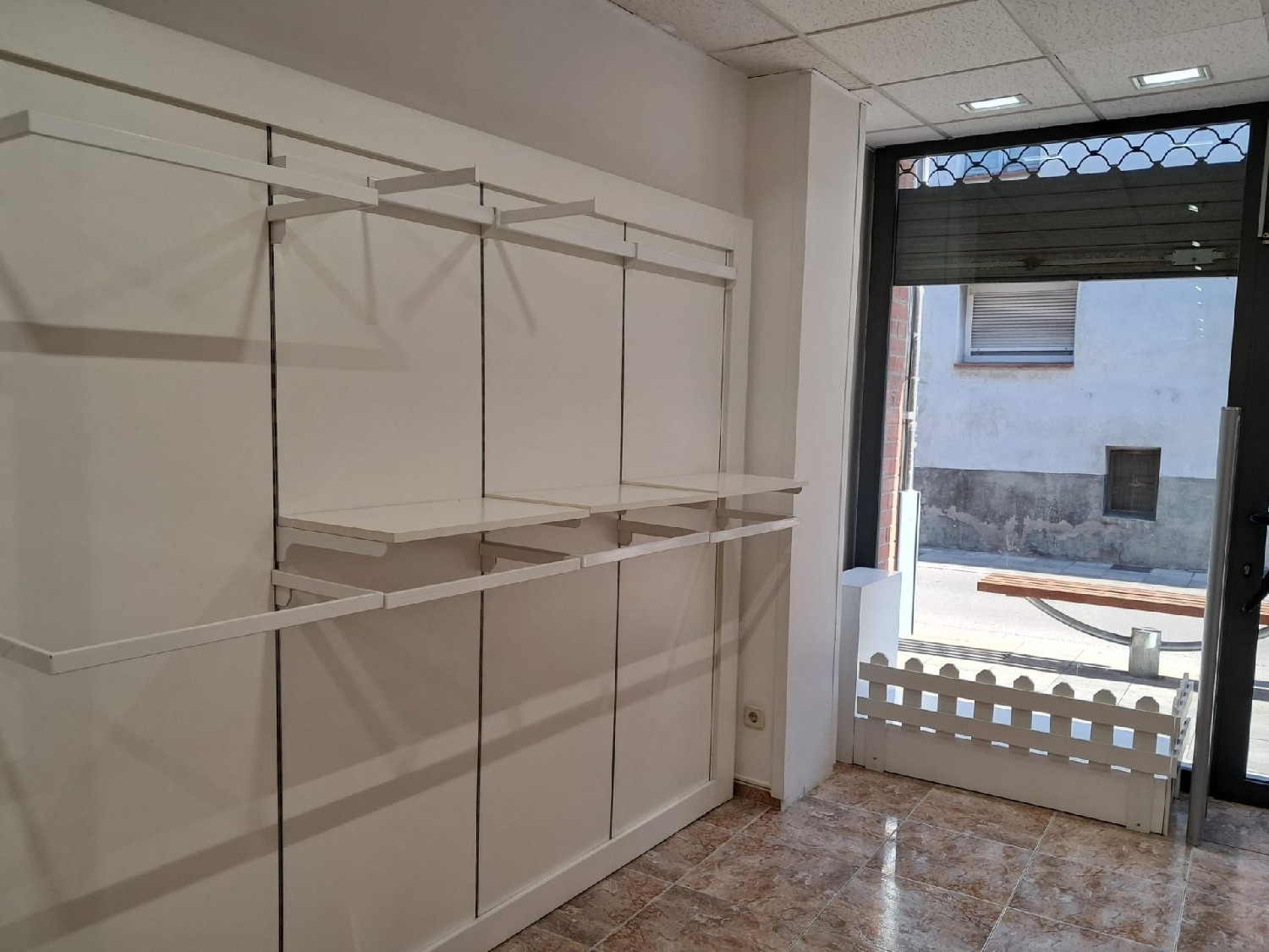  till salu lokal Vilanova Del Camí Anoia 5