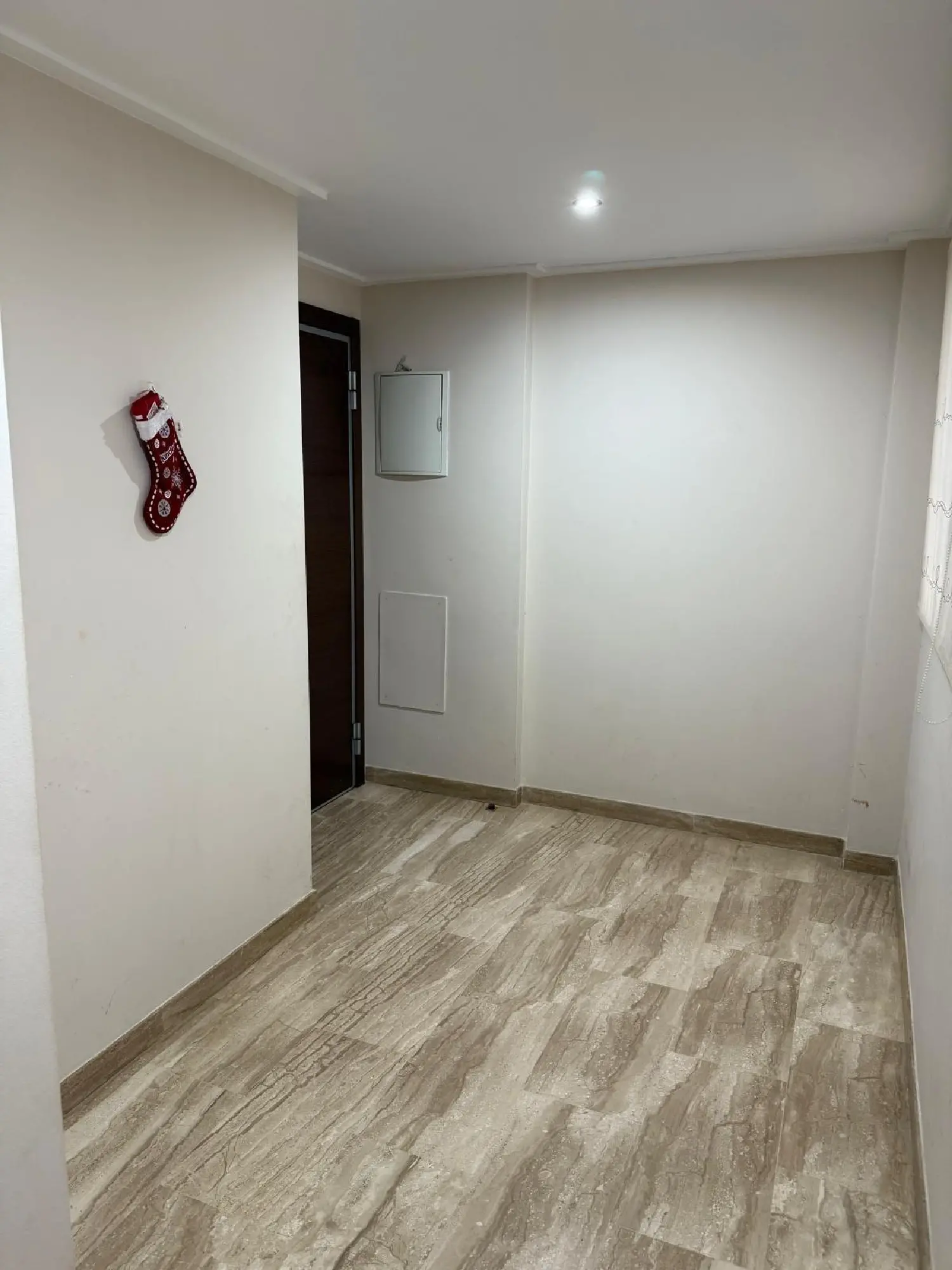  till salu lokal Villa Carmen Horta Sud 1