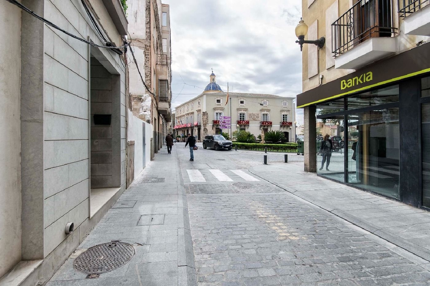  till salu lokal Virgen Del Camino Baix Segura 1