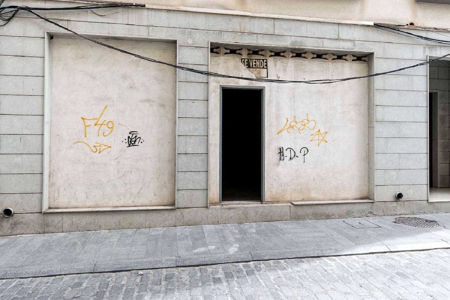  till salu lokal Virgen Del Camino Baix Segura 4