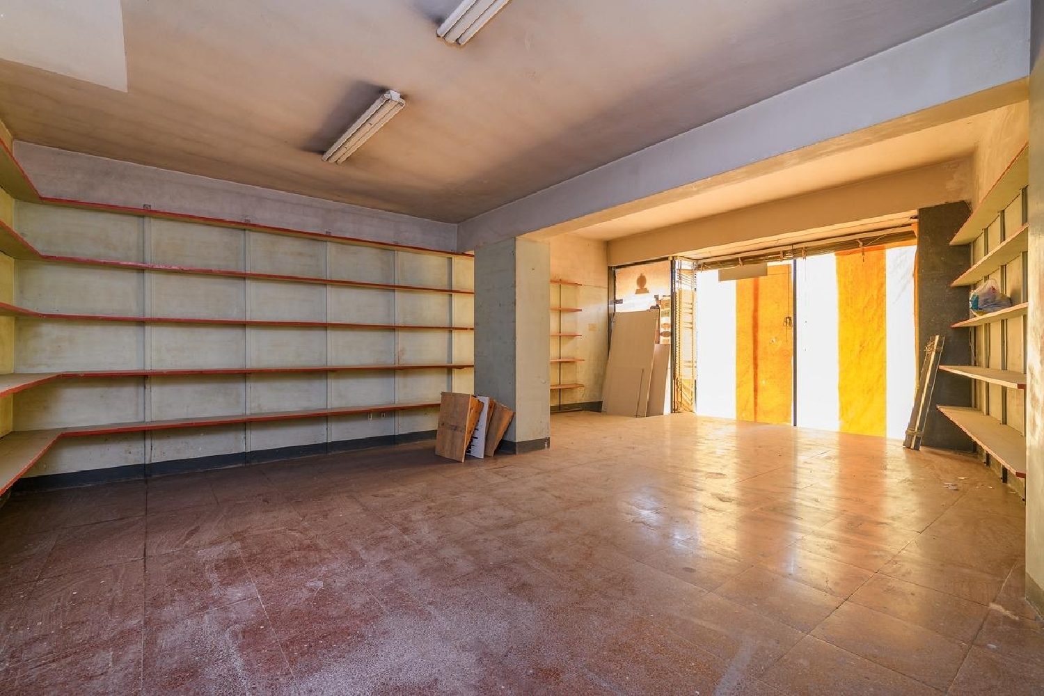  till salu lokal Vista Alegre Bages 4