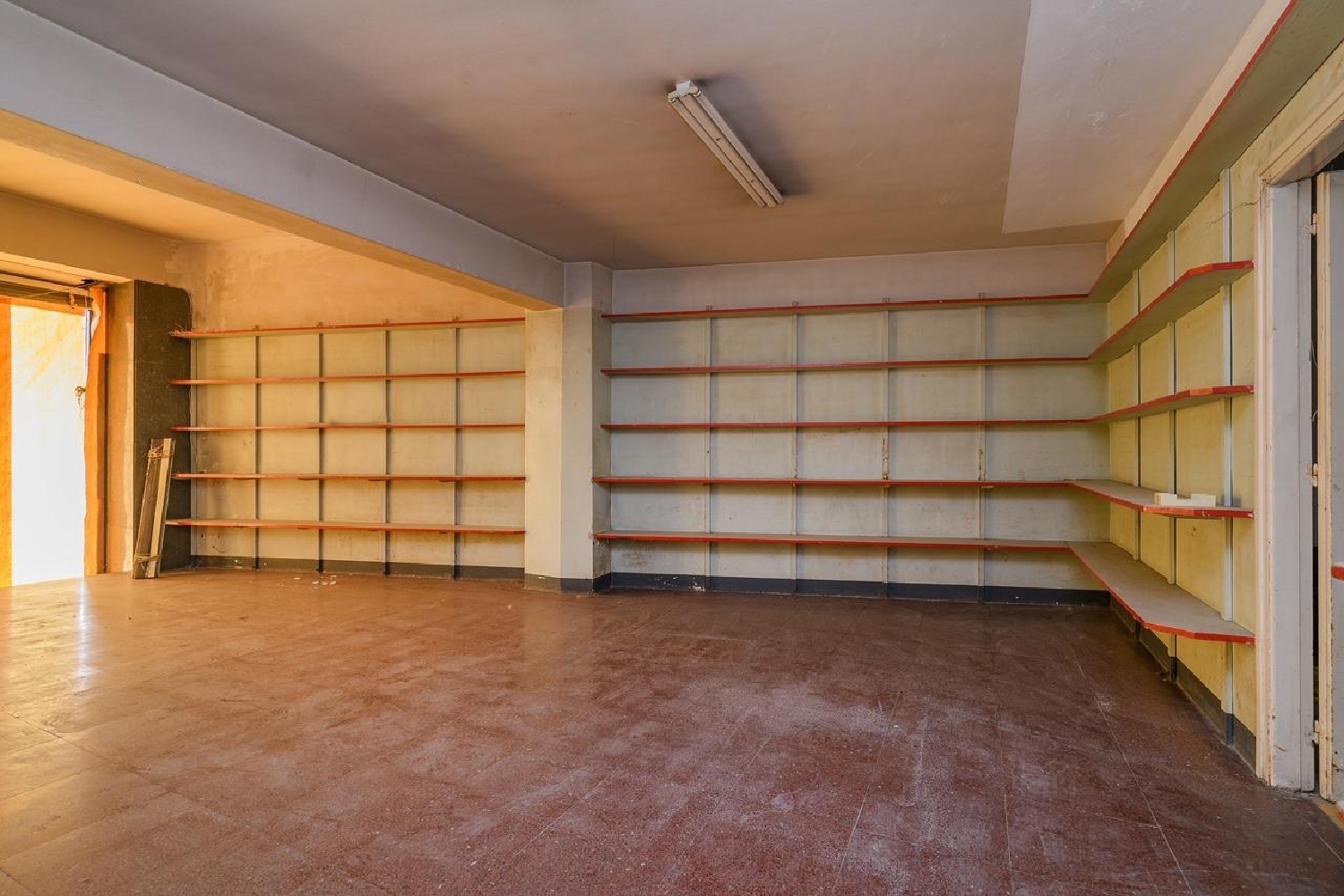 till salu lokal Vista Alegre Bages 3