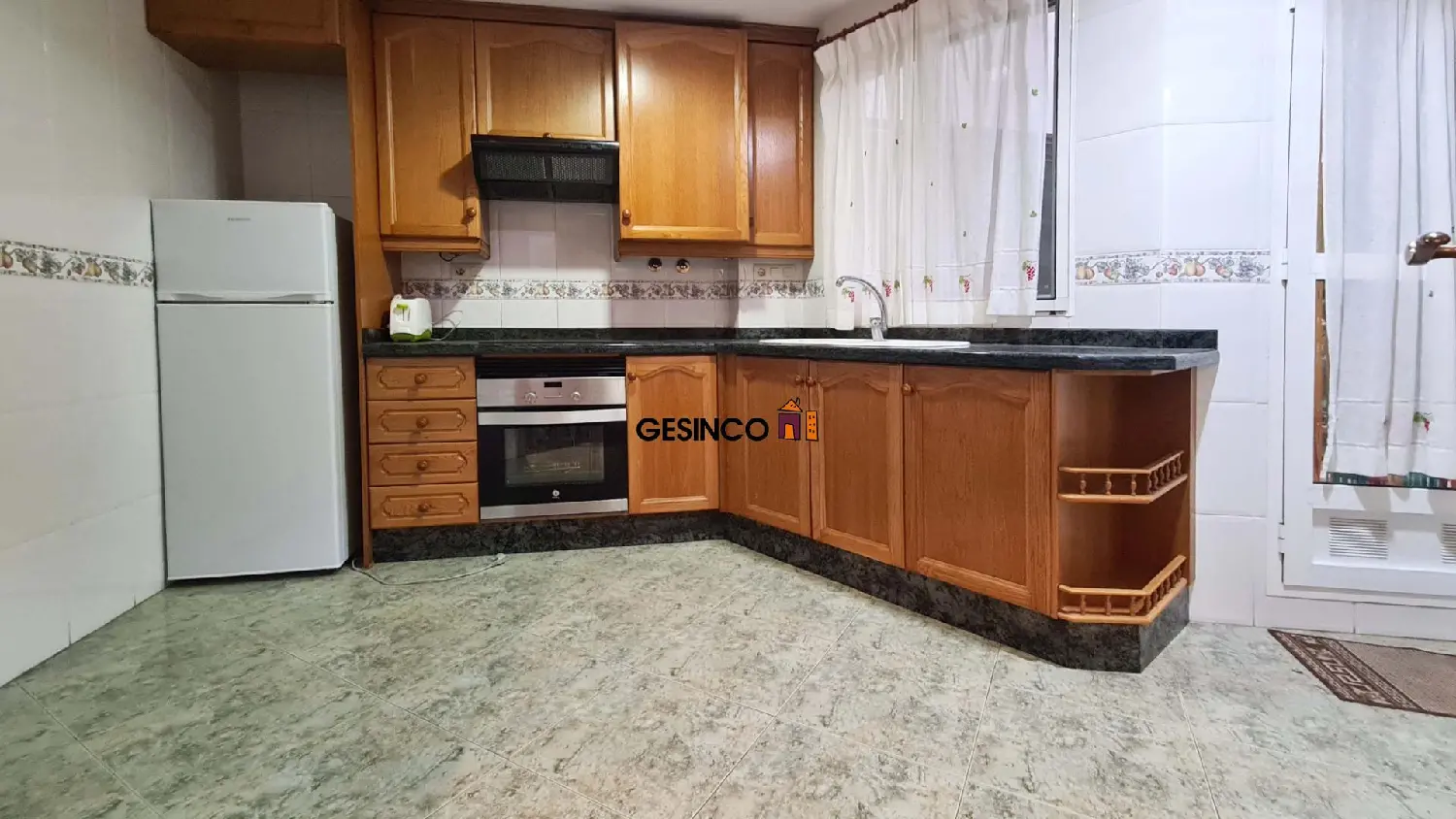  till salu lokal Sorió Costera (La) 1