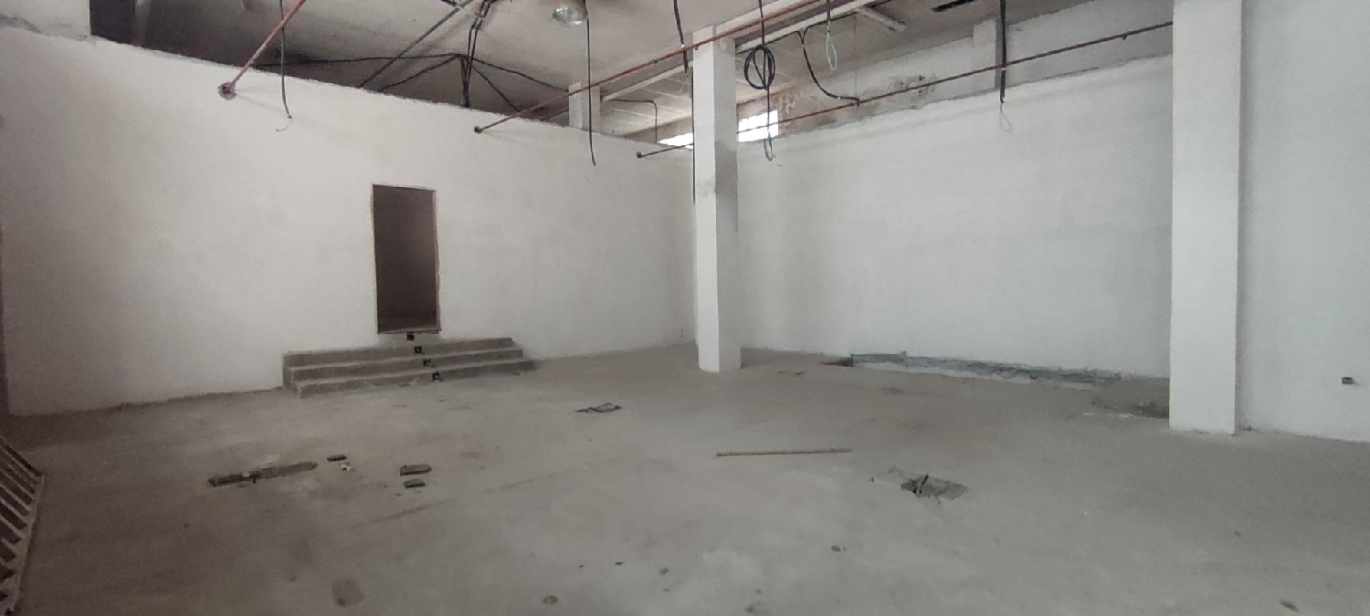 till salu lokal Zona Plaza De Toros Pontevedra 3