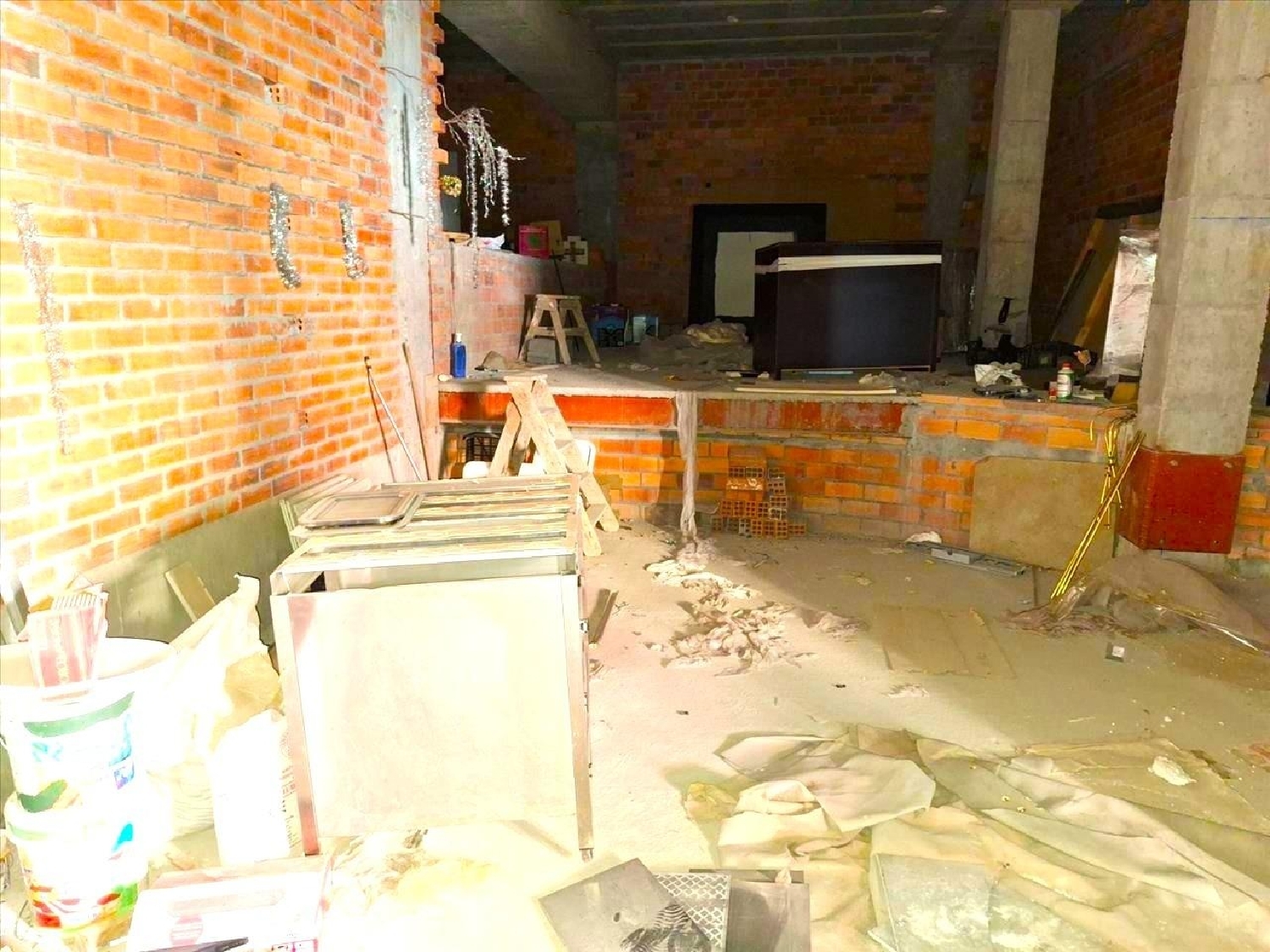  till salu lokal Zona Hospital Provincial Pontevedra 8