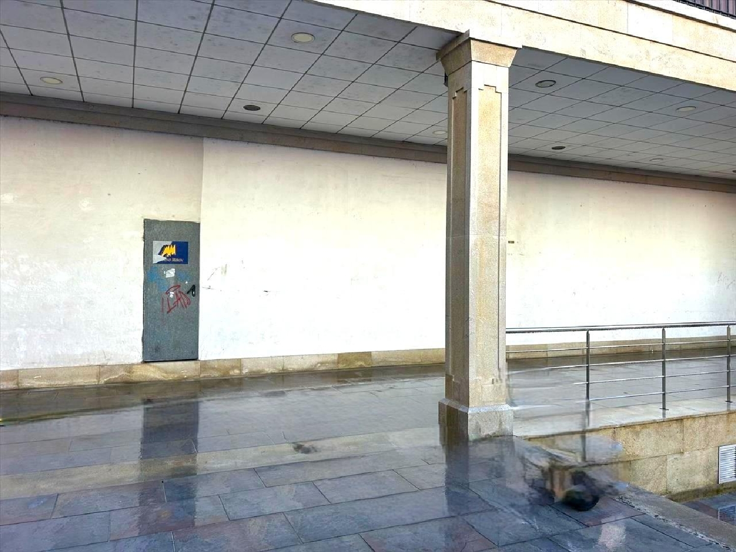 till salu lokal Zona Hospital Provincial Pontevedra 2