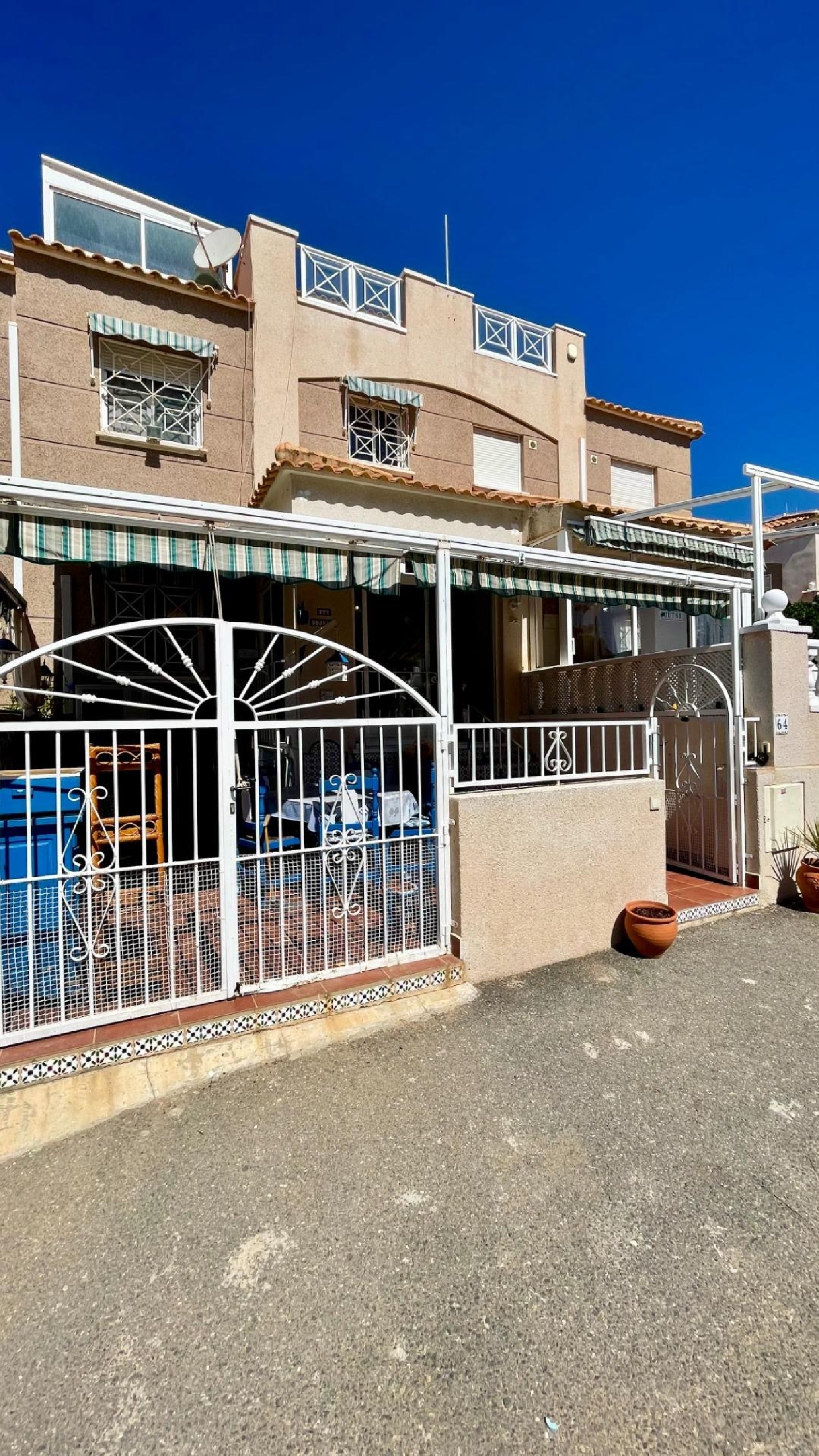 till salu parhus Torrevieja Baix Segura 3