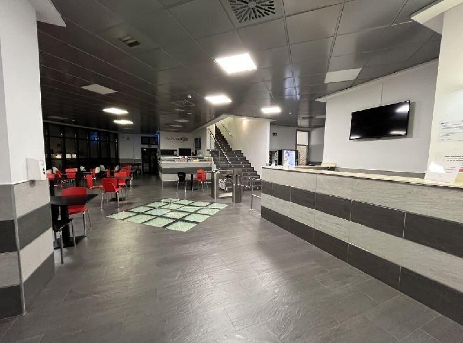  till salu butik Anahuir Costera (La) 6