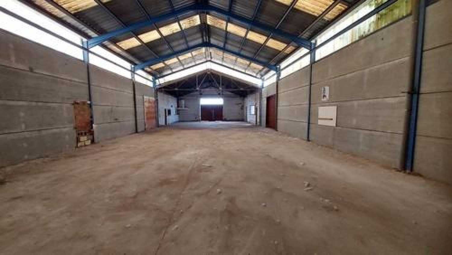 till salu butik Anahuir Costera (La) 2