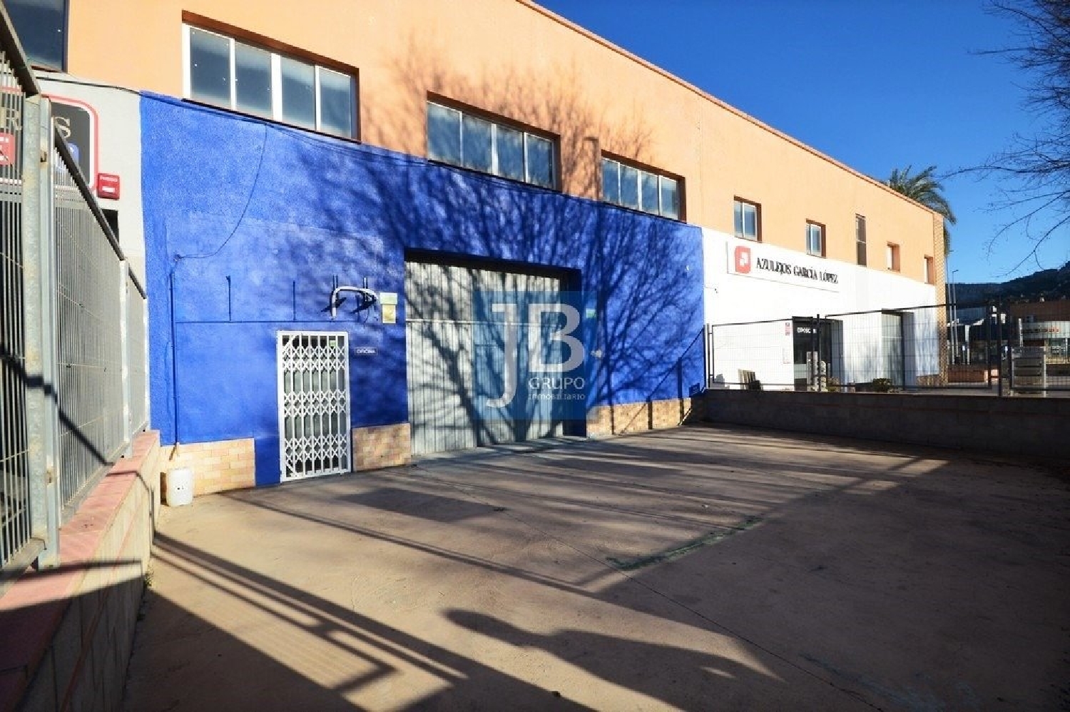 till salu butik Anahuir Costera (La) 3