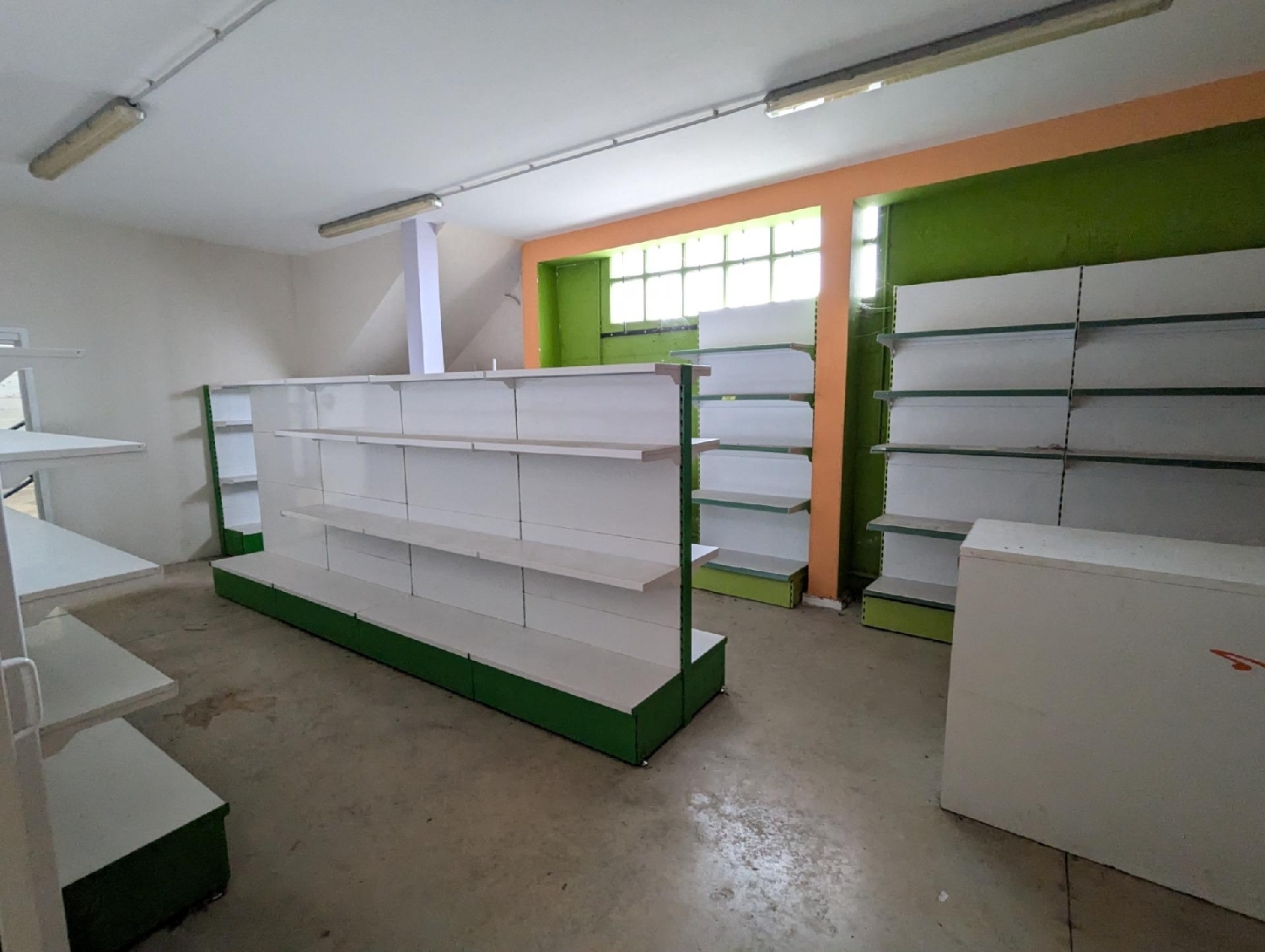 till salu butik Andia Tierra Estella 3