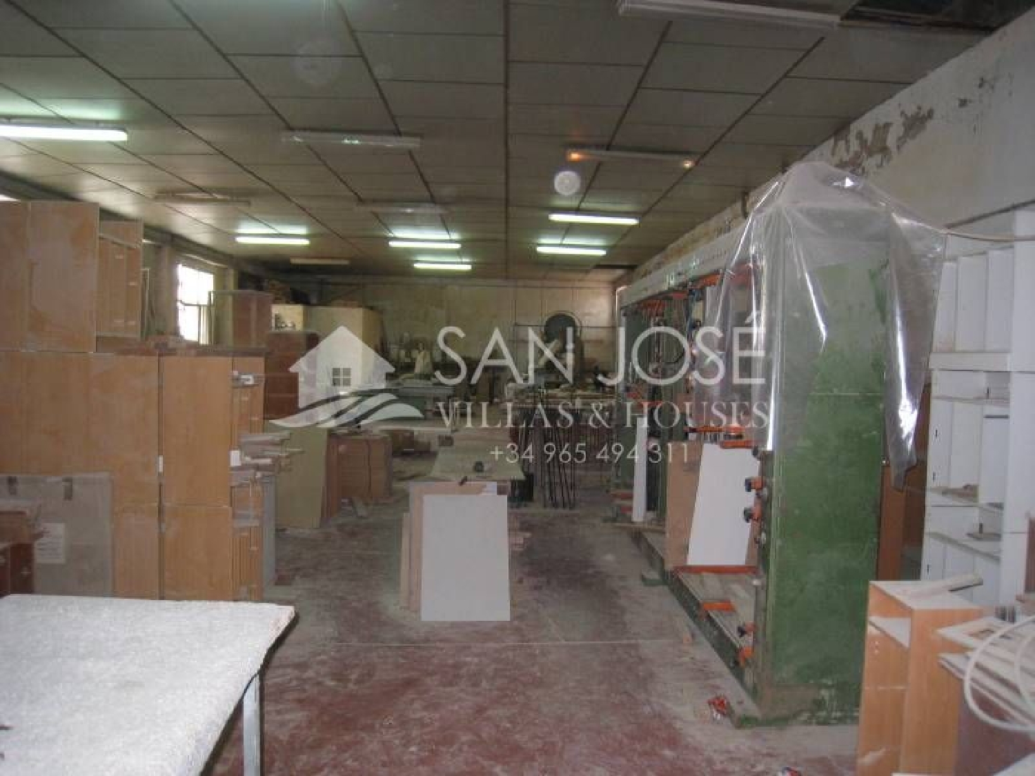  till salu butik Aspe Vinalopó Mitjà 8